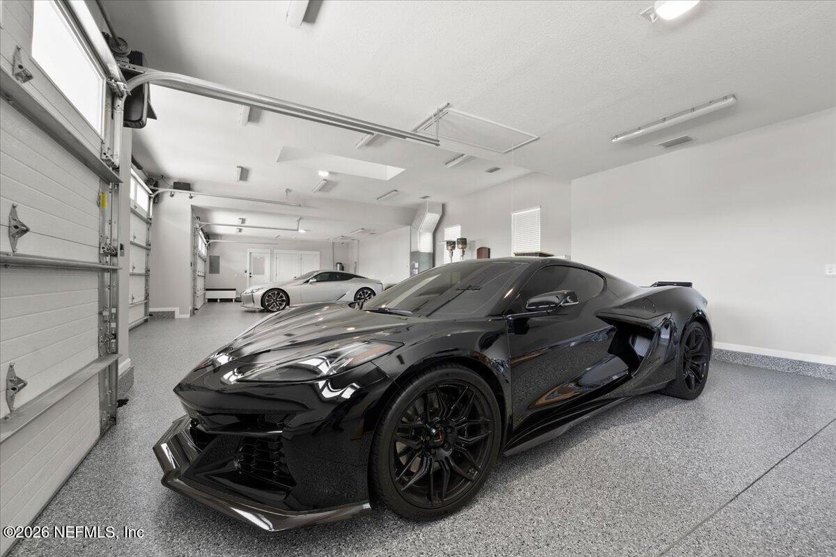 9136 HECKSCHER Drive