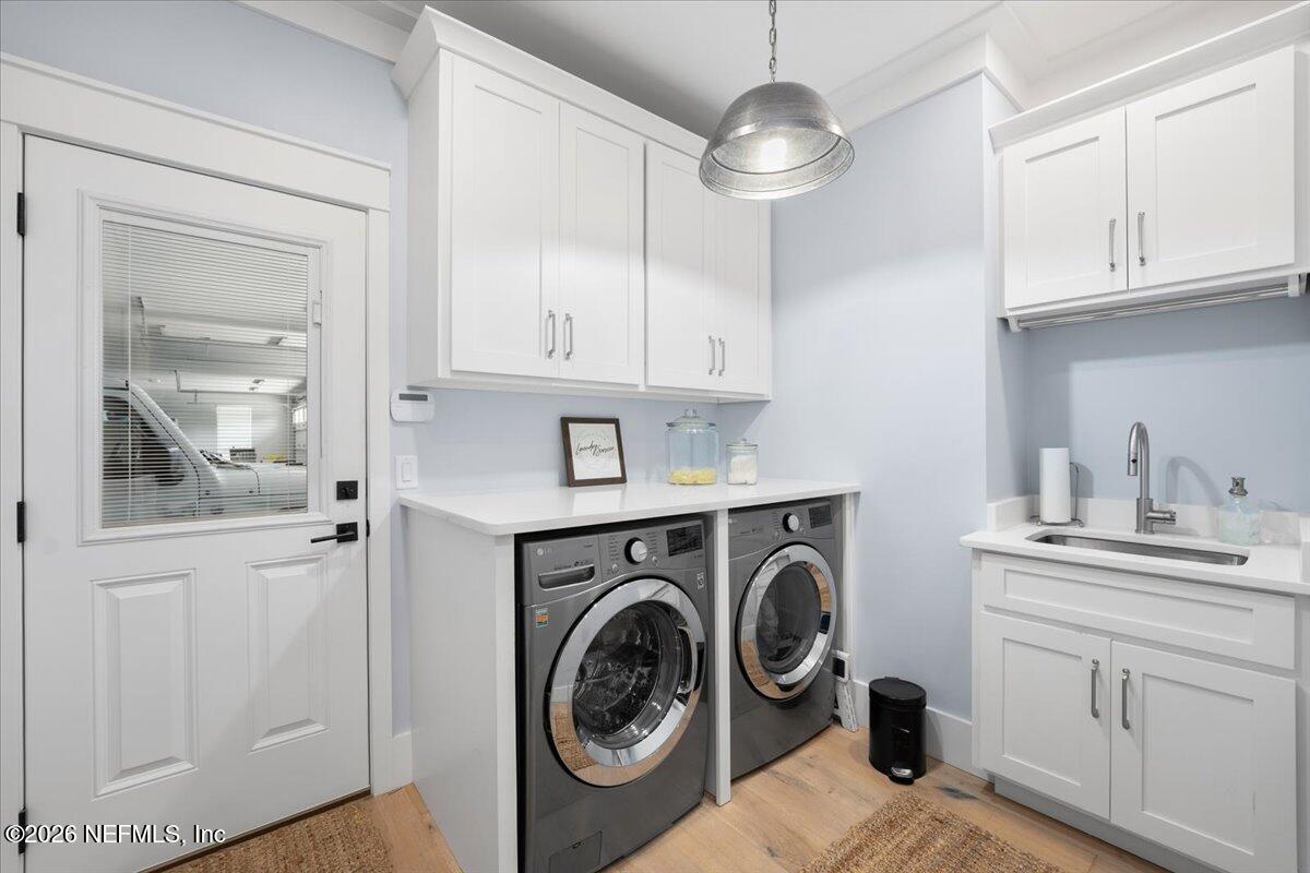 9136 HECKSCHER Drive