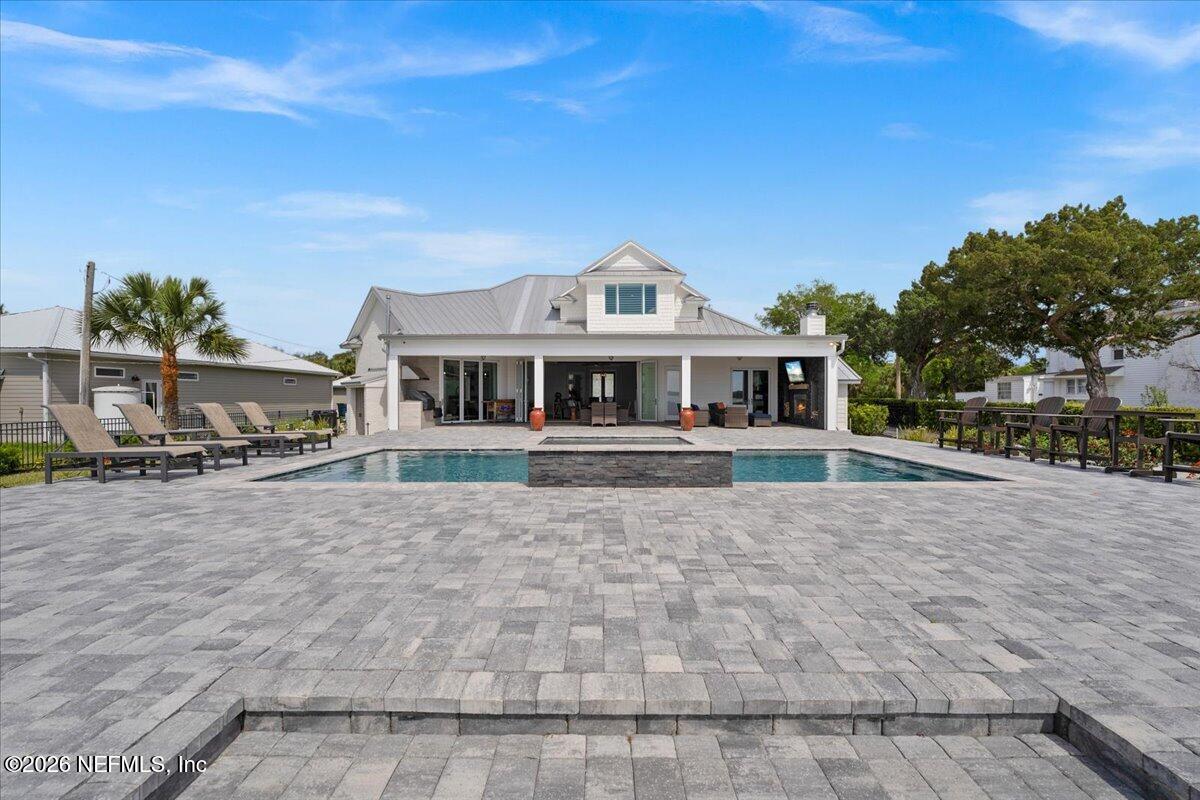 9136 HECKSCHER Drive