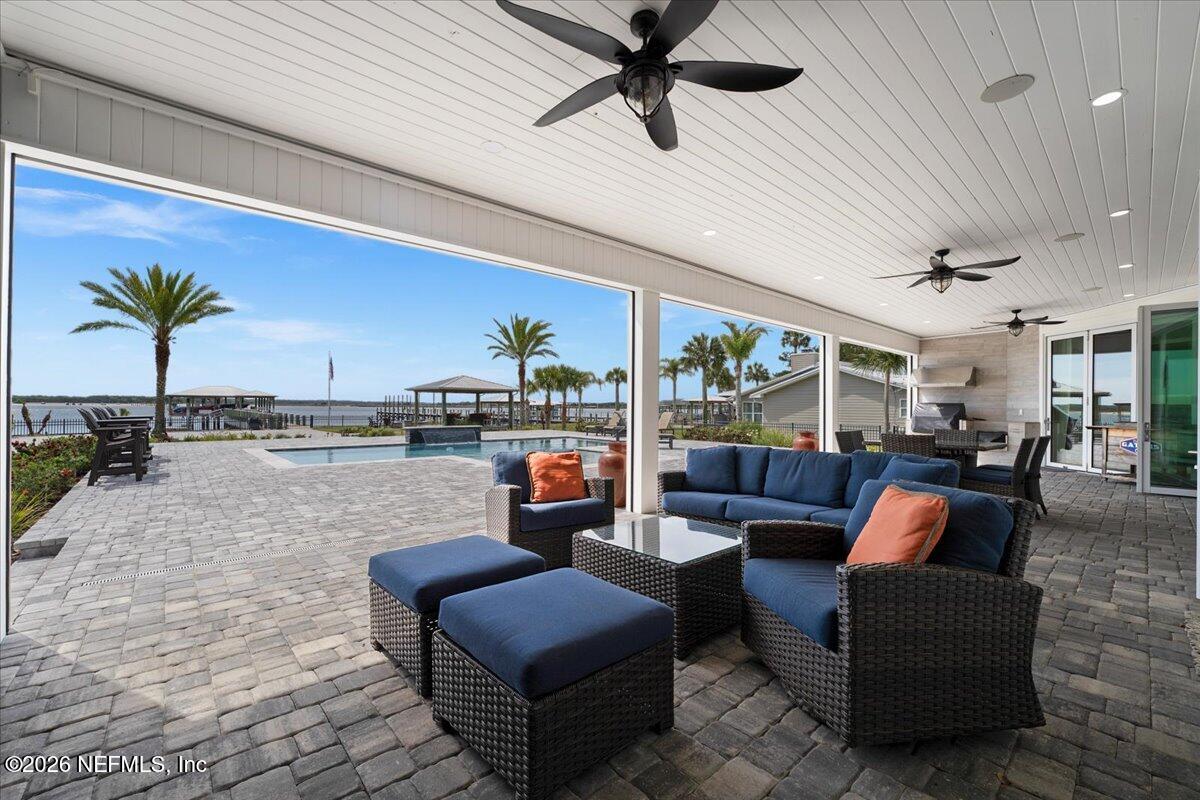 9136 HECKSCHER Drive