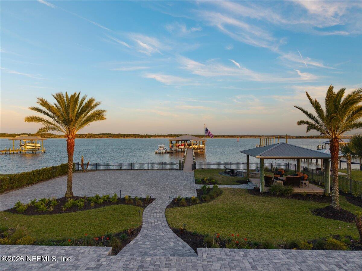 9136 HECKSCHER Drive