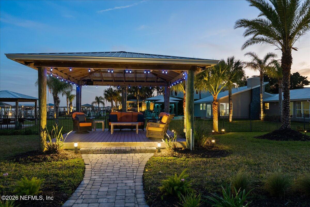 9136 HECKSCHER Drive