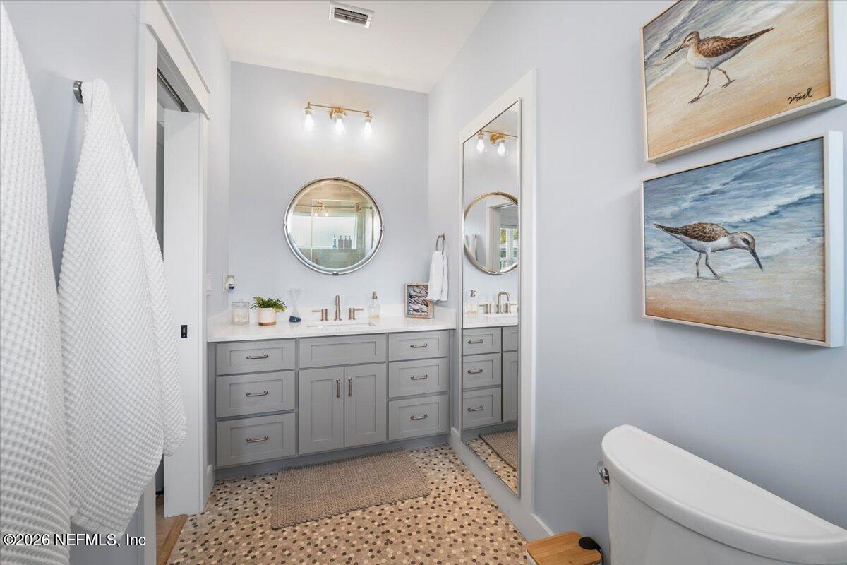 9136 HECKSCHER Drive