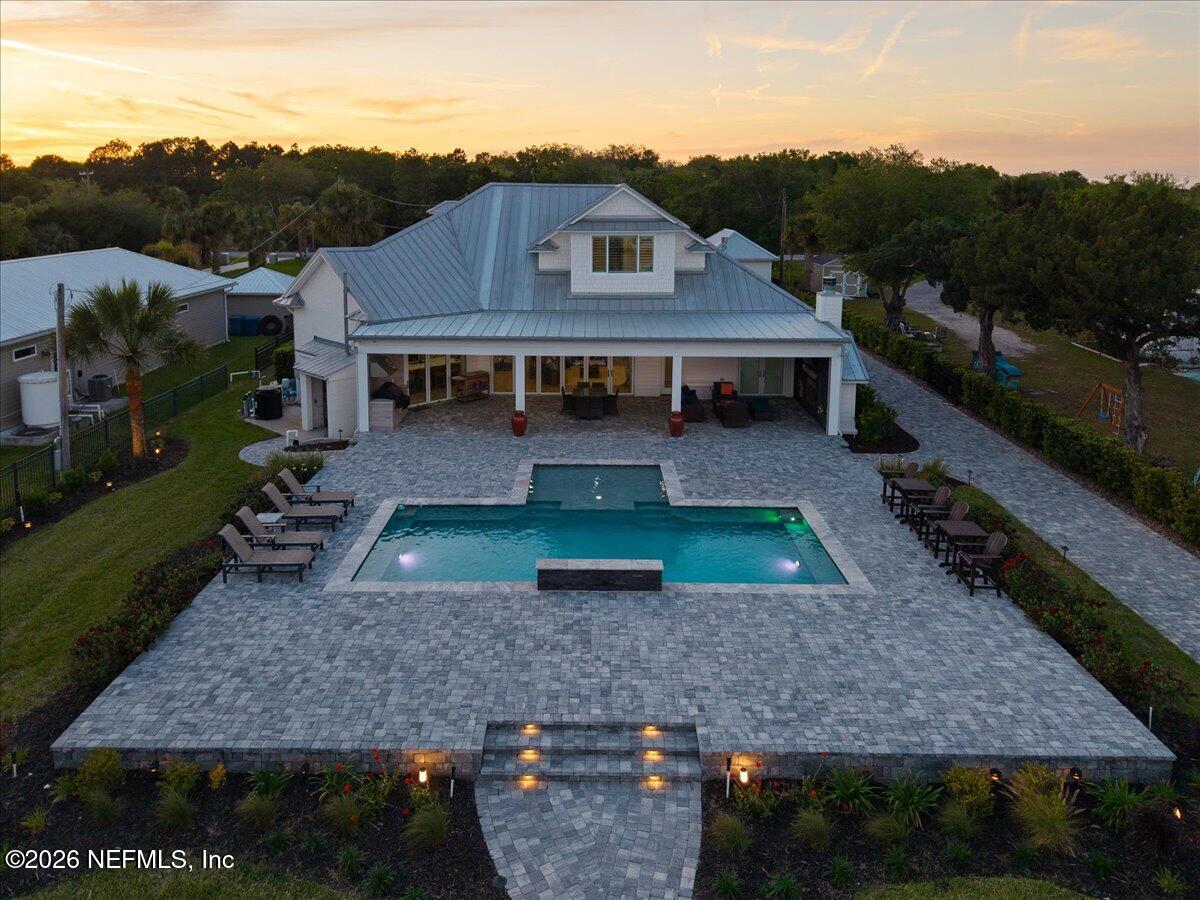 9136 HECKSCHER Drive