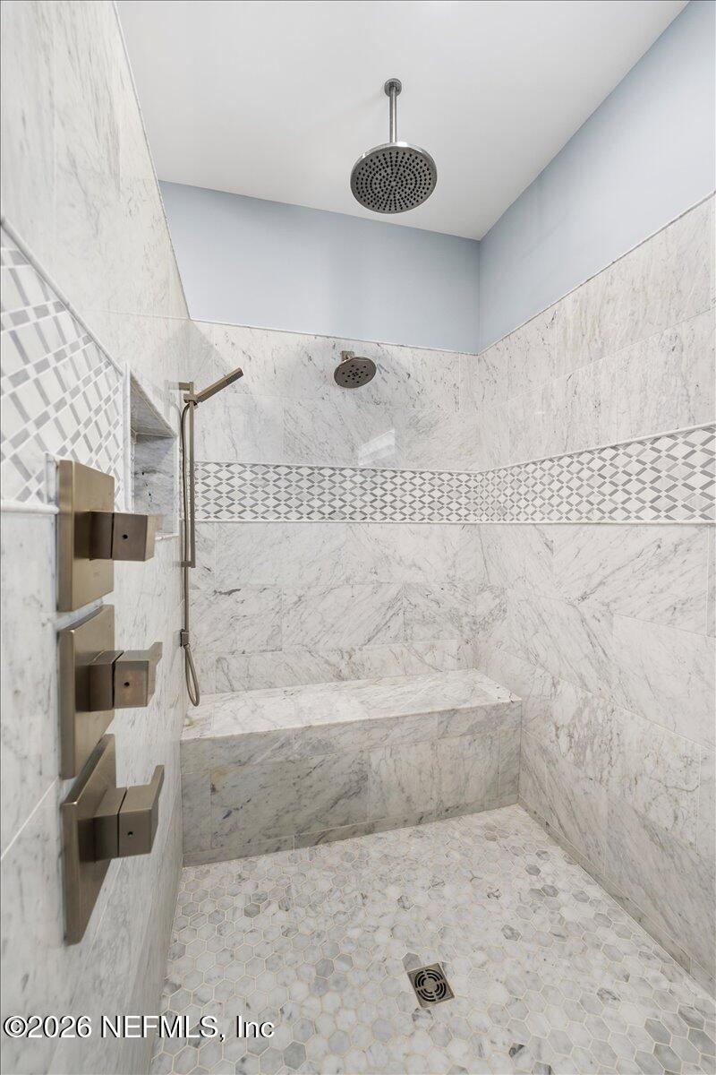 9136 HECKSCHER Drive