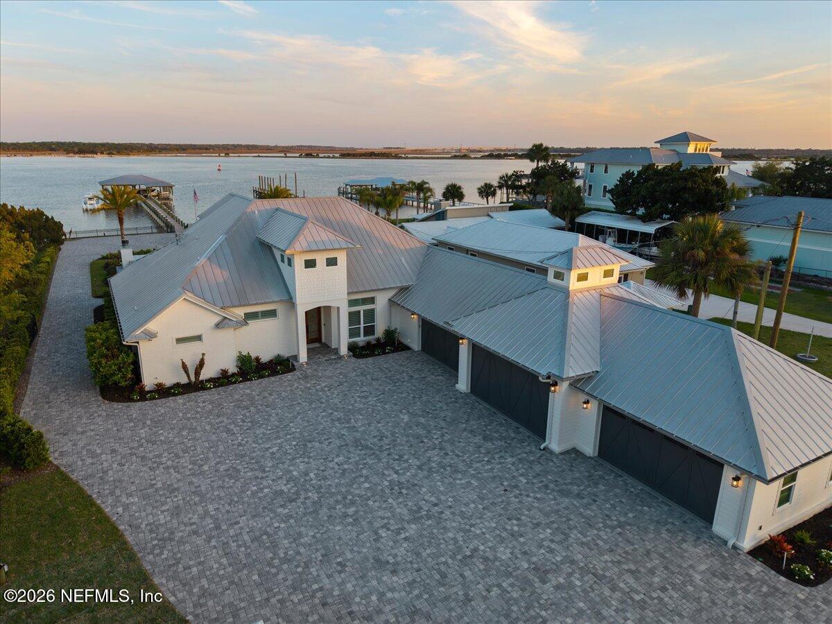 9136 HECKSCHER Drive