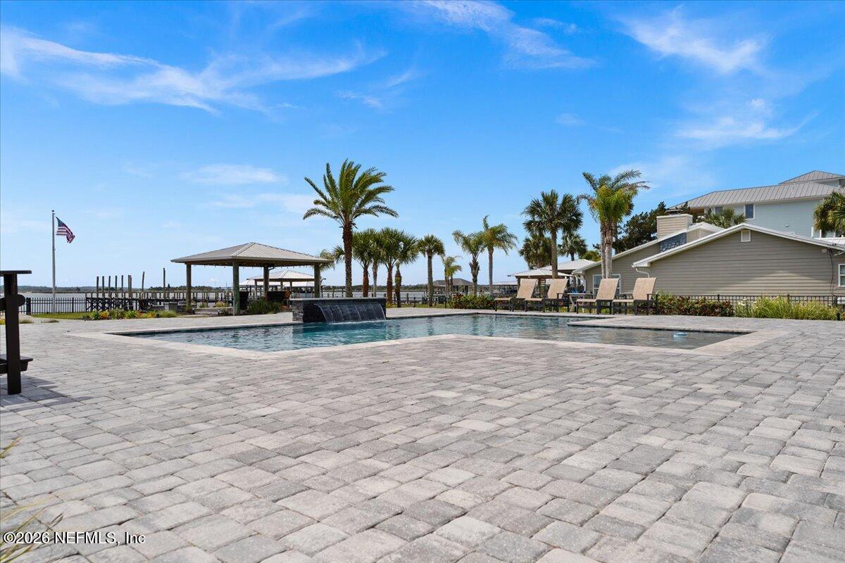 9136 HECKSCHER Drive