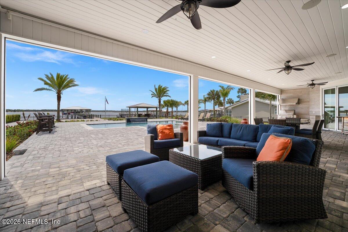 9136 HECKSCHER Drive