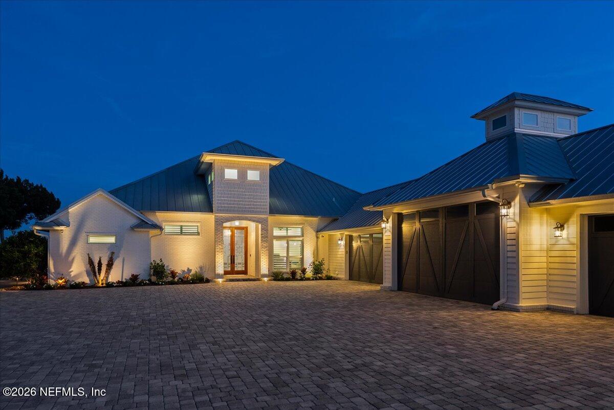 9136 HECKSCHER Drive