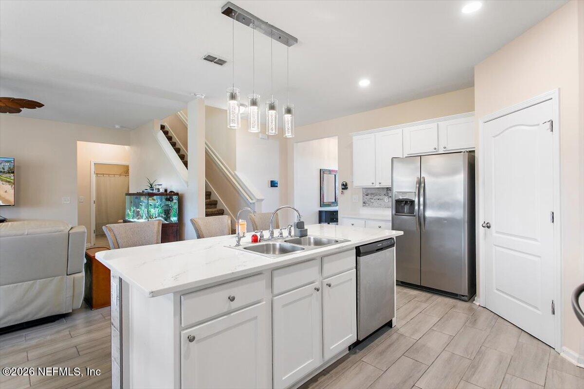 3512 GUPPY Court
