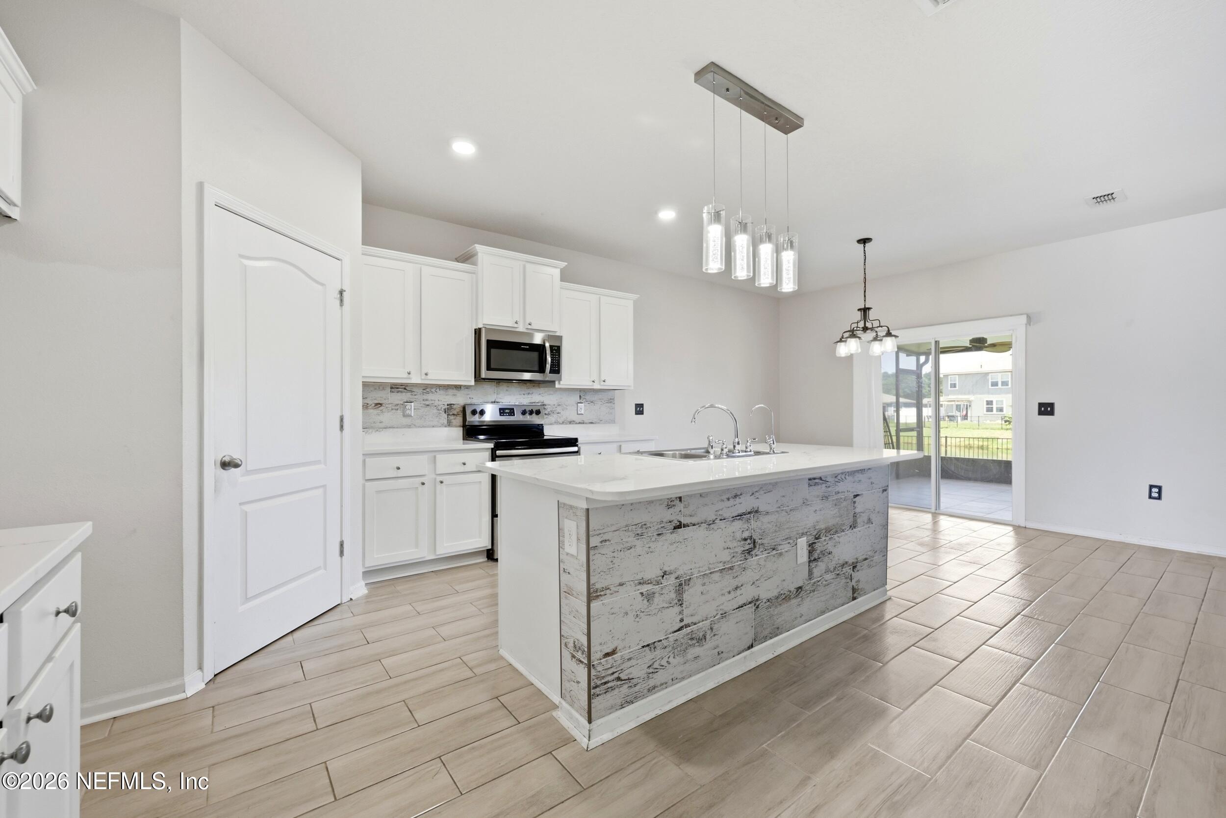 3512 GUPPY Court