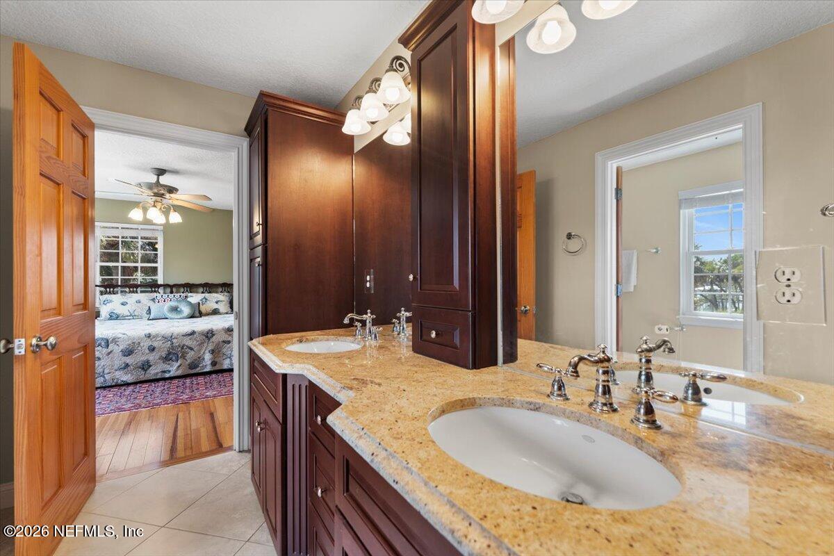9839 HECKSCHER Drive