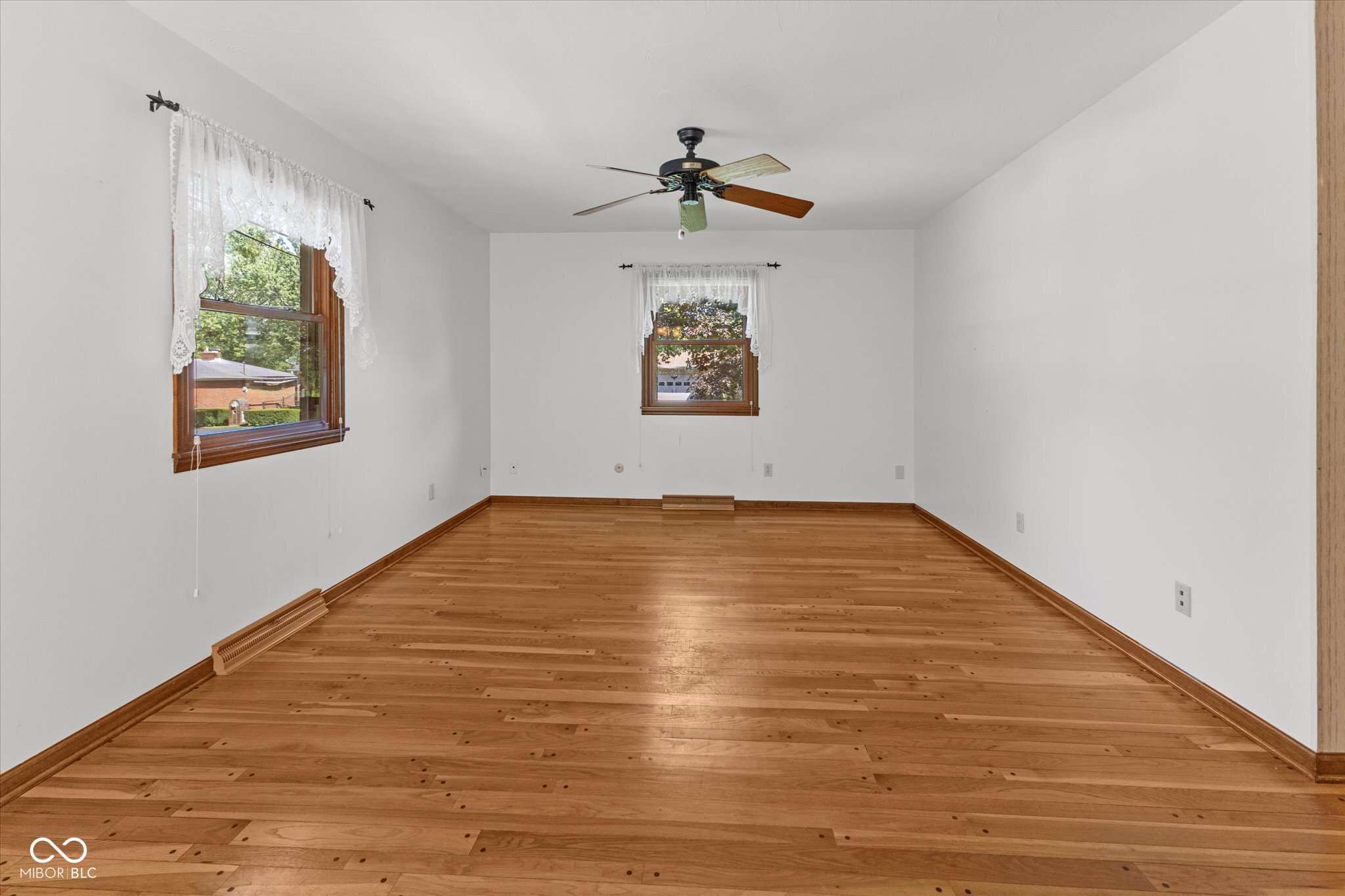 7731 Hillcrest Drive