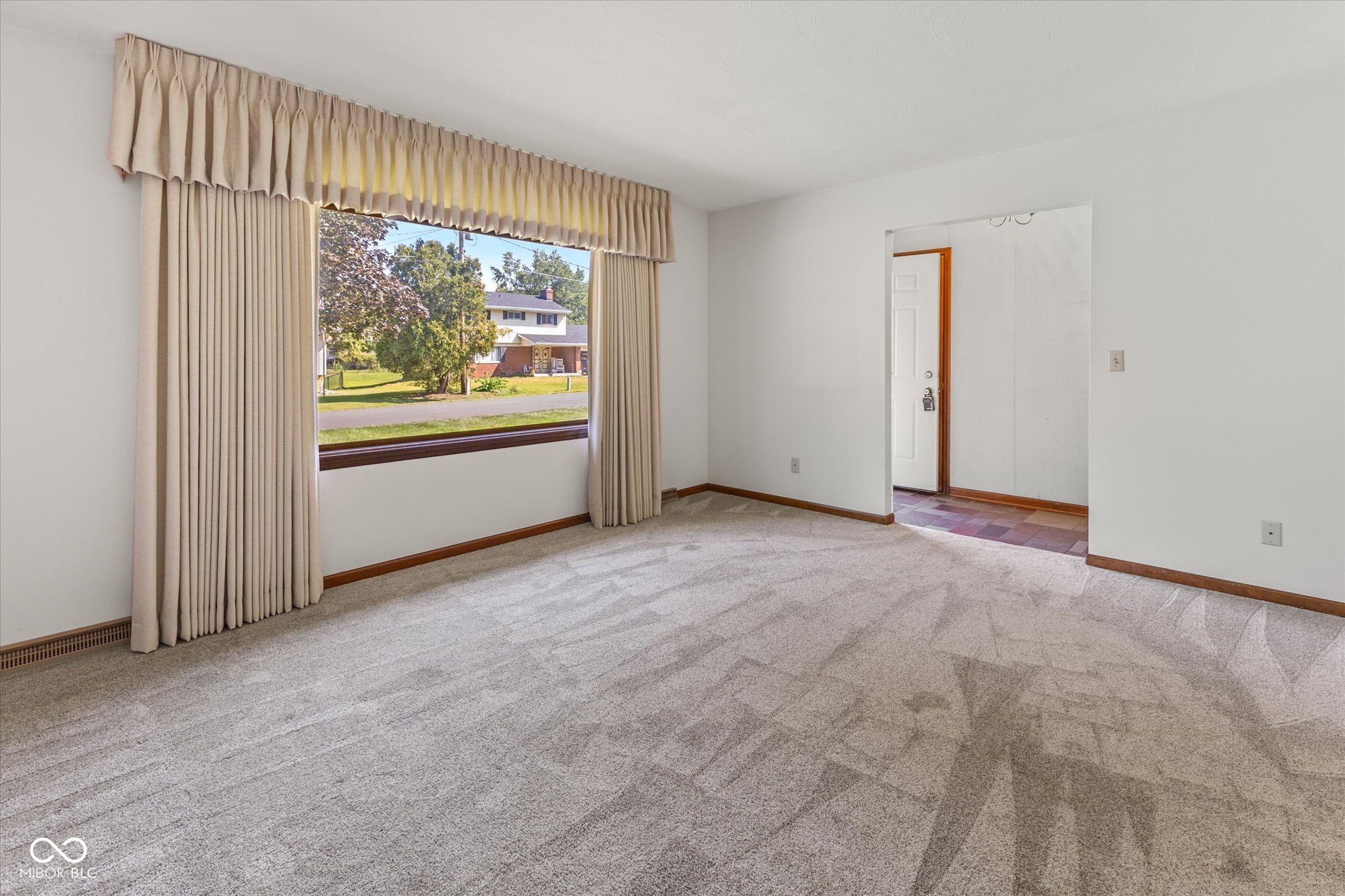 7731 Hillcrest Drive
