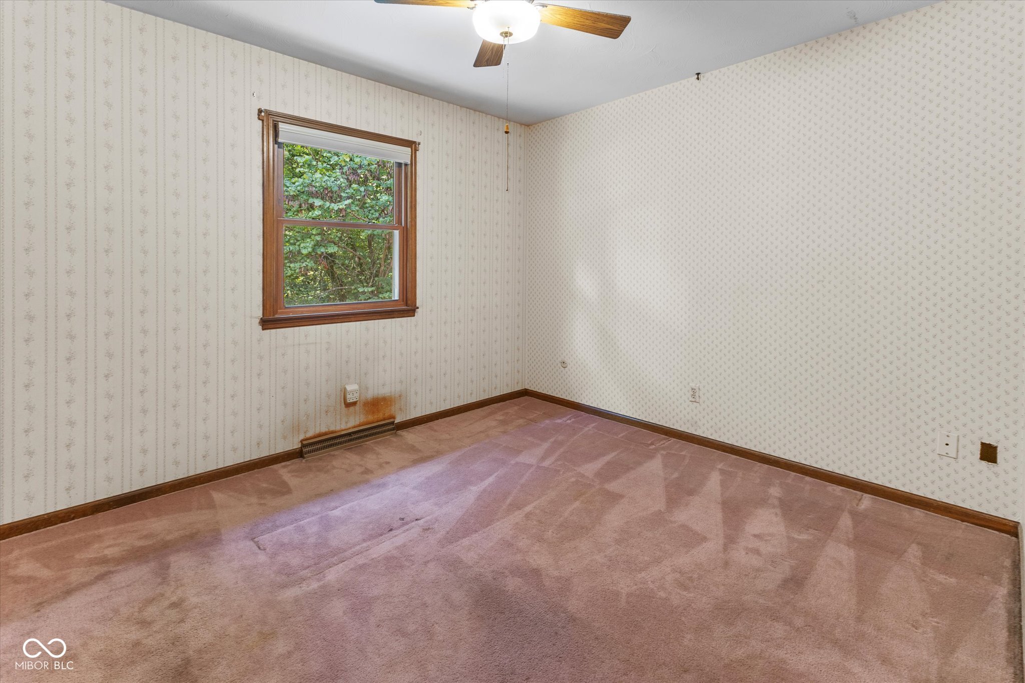 7731 Hillcrest Drive
