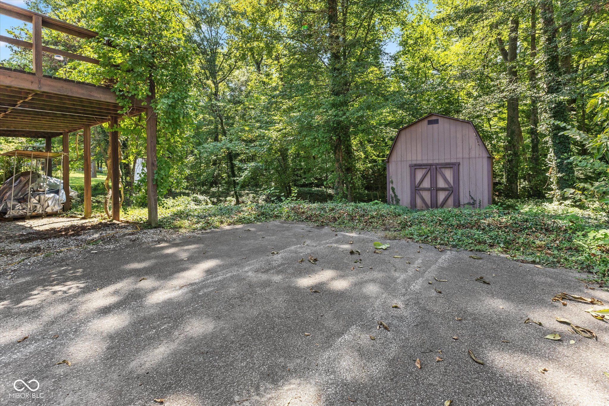 7731 Hillcrest Drive