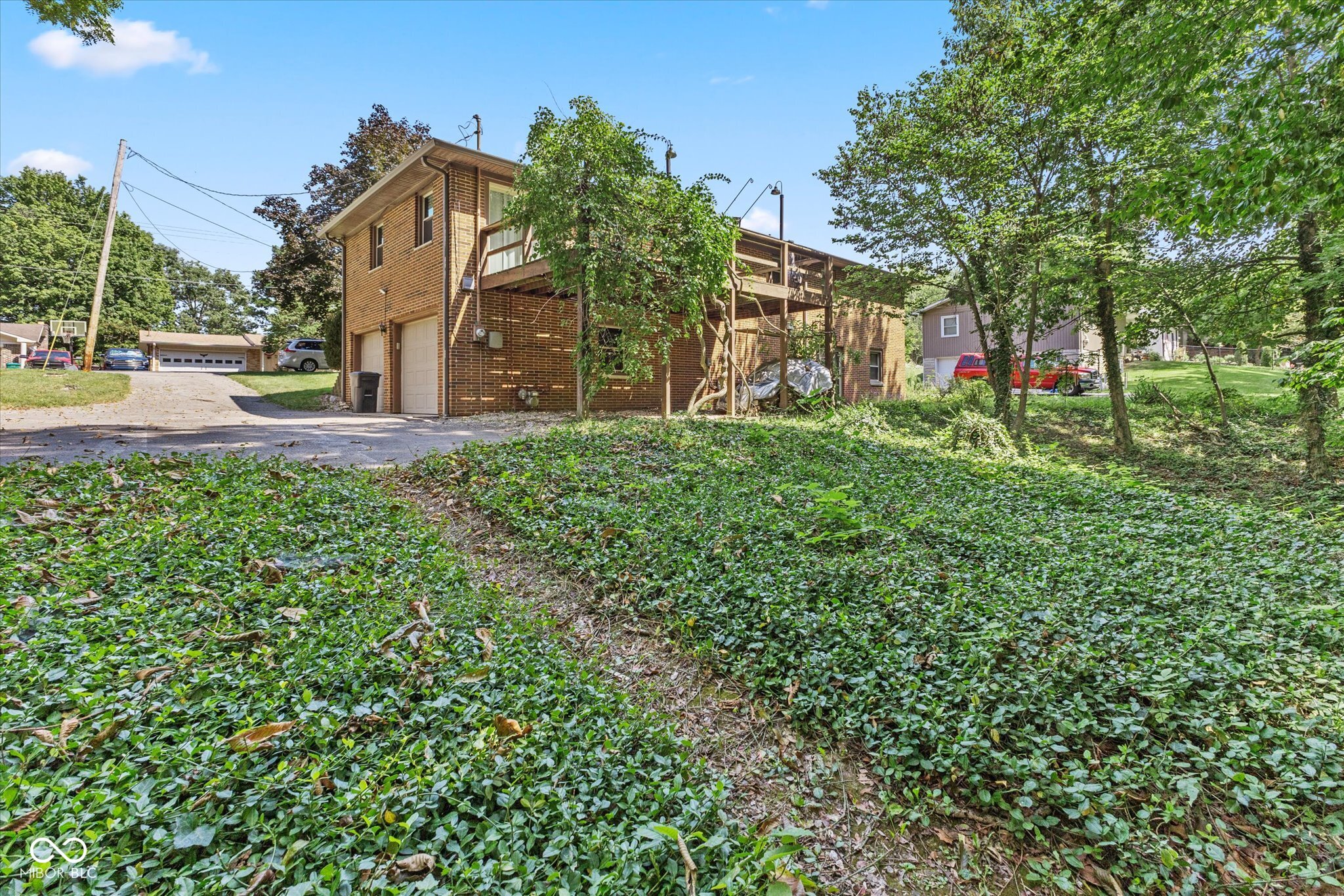 7731 Hillcrest Drive