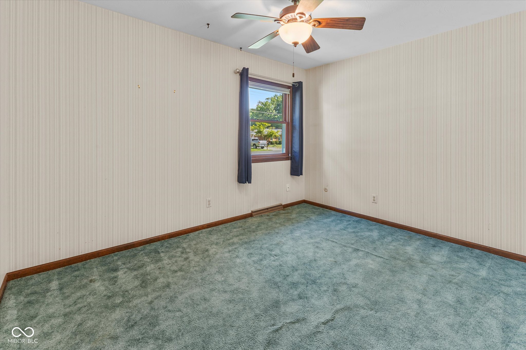 7731 Hillcrest Drive