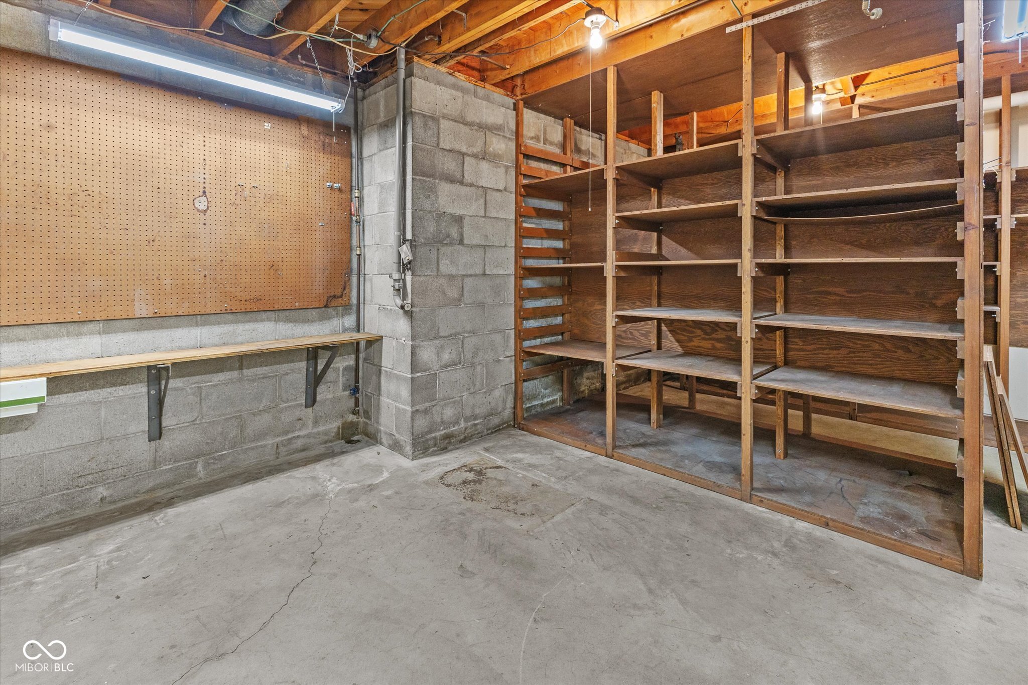 7731 Hillcrest Drive