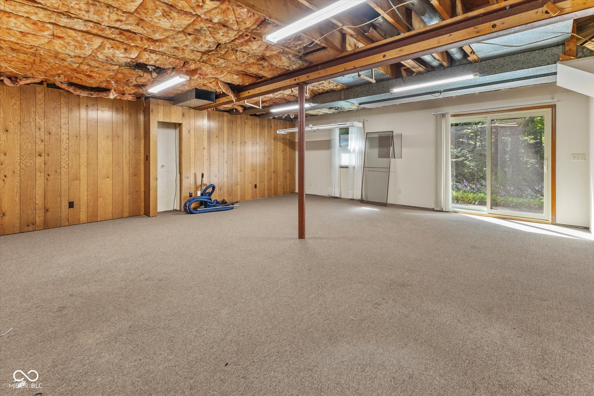 7731 Hillcrest Drive