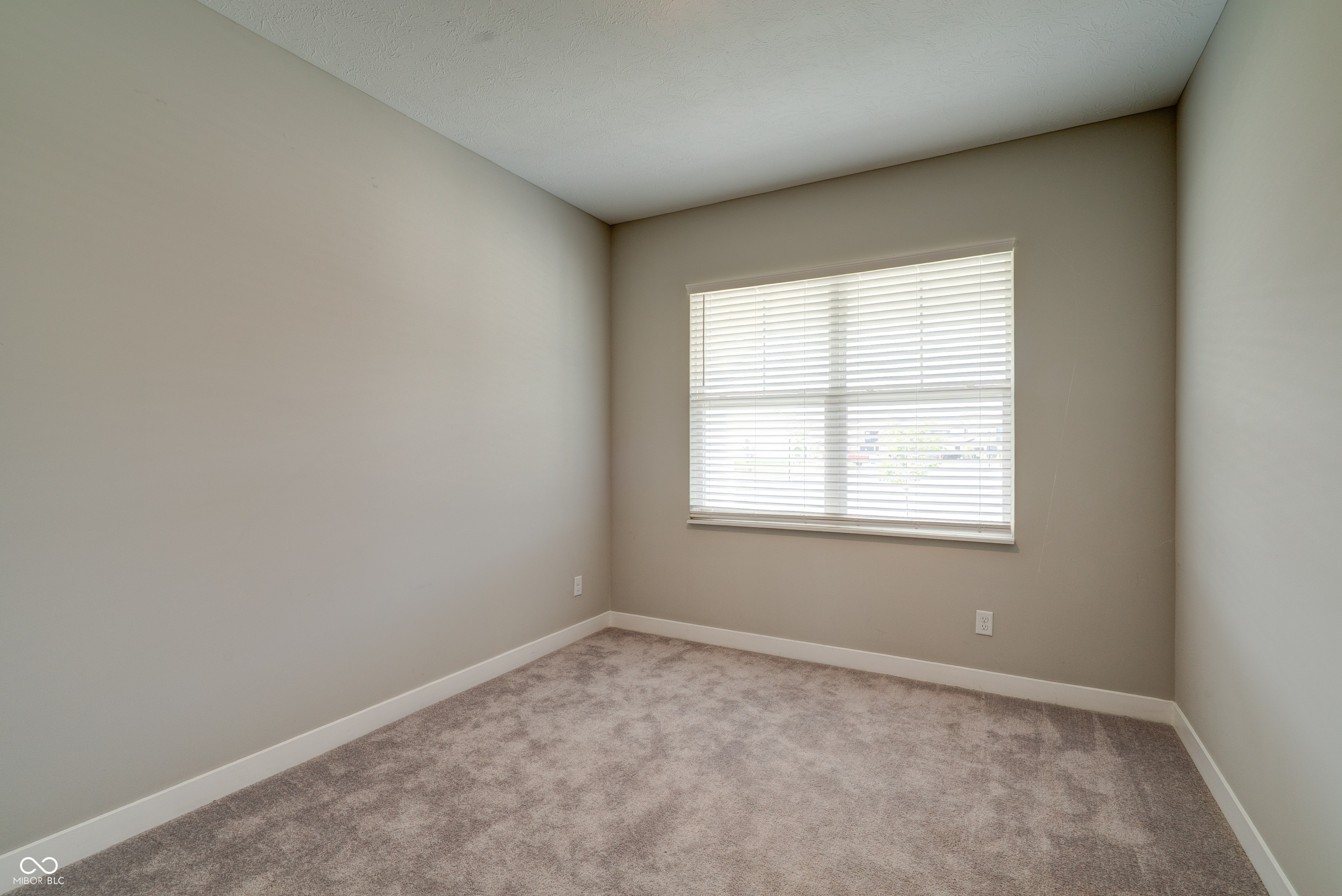 8626 Jeff Circle