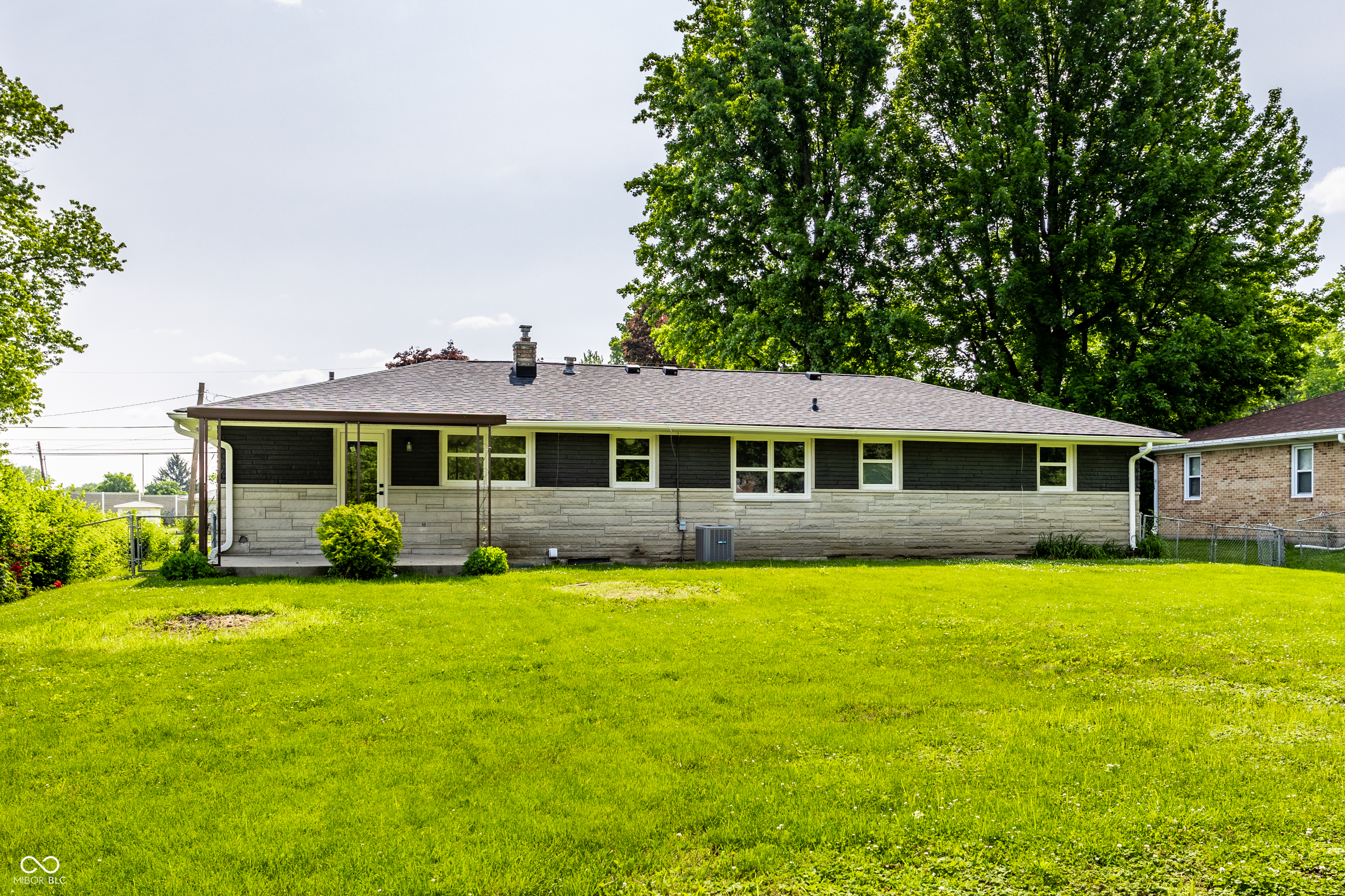 130 N High School Road