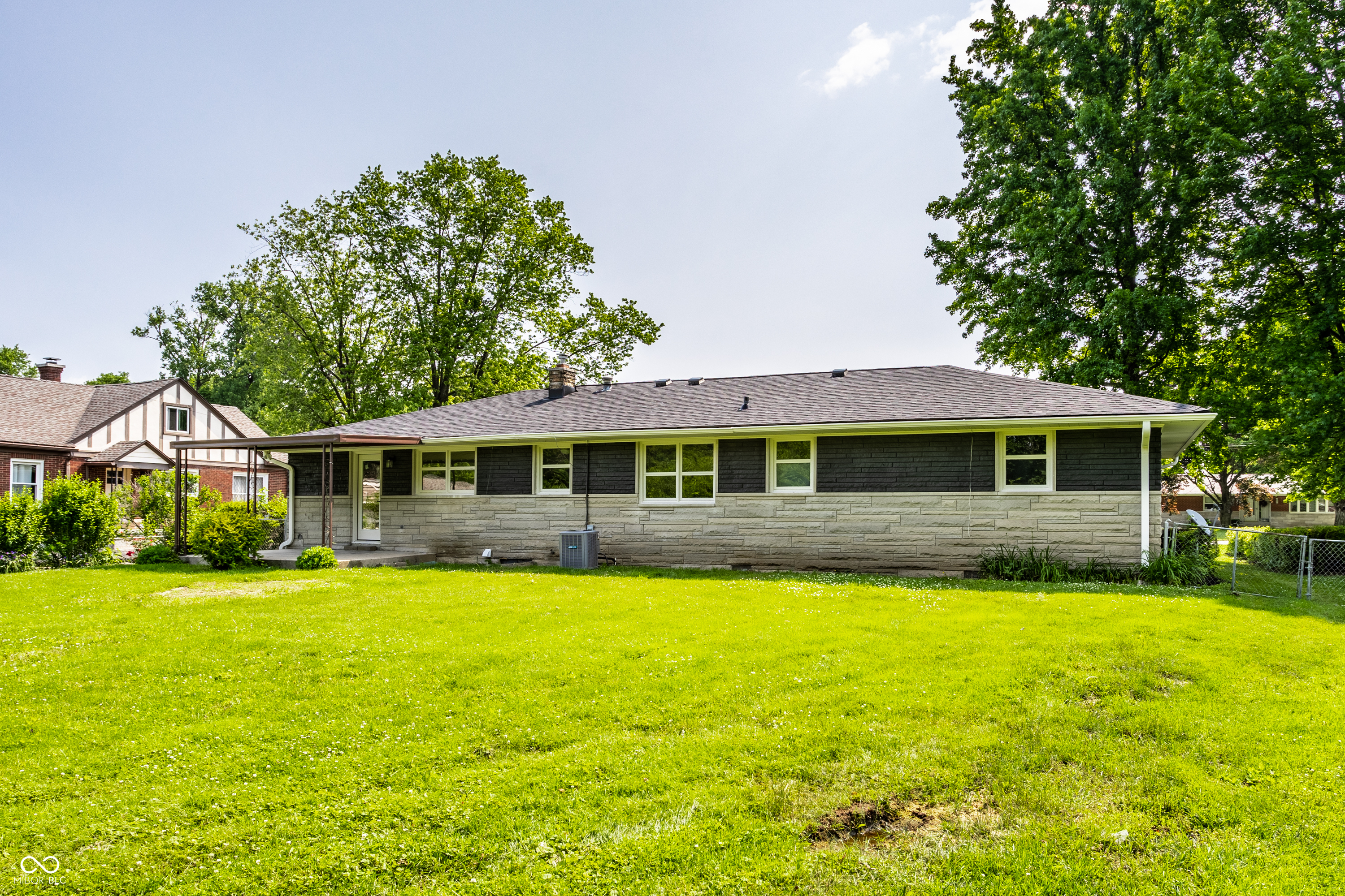 130 N High School Road