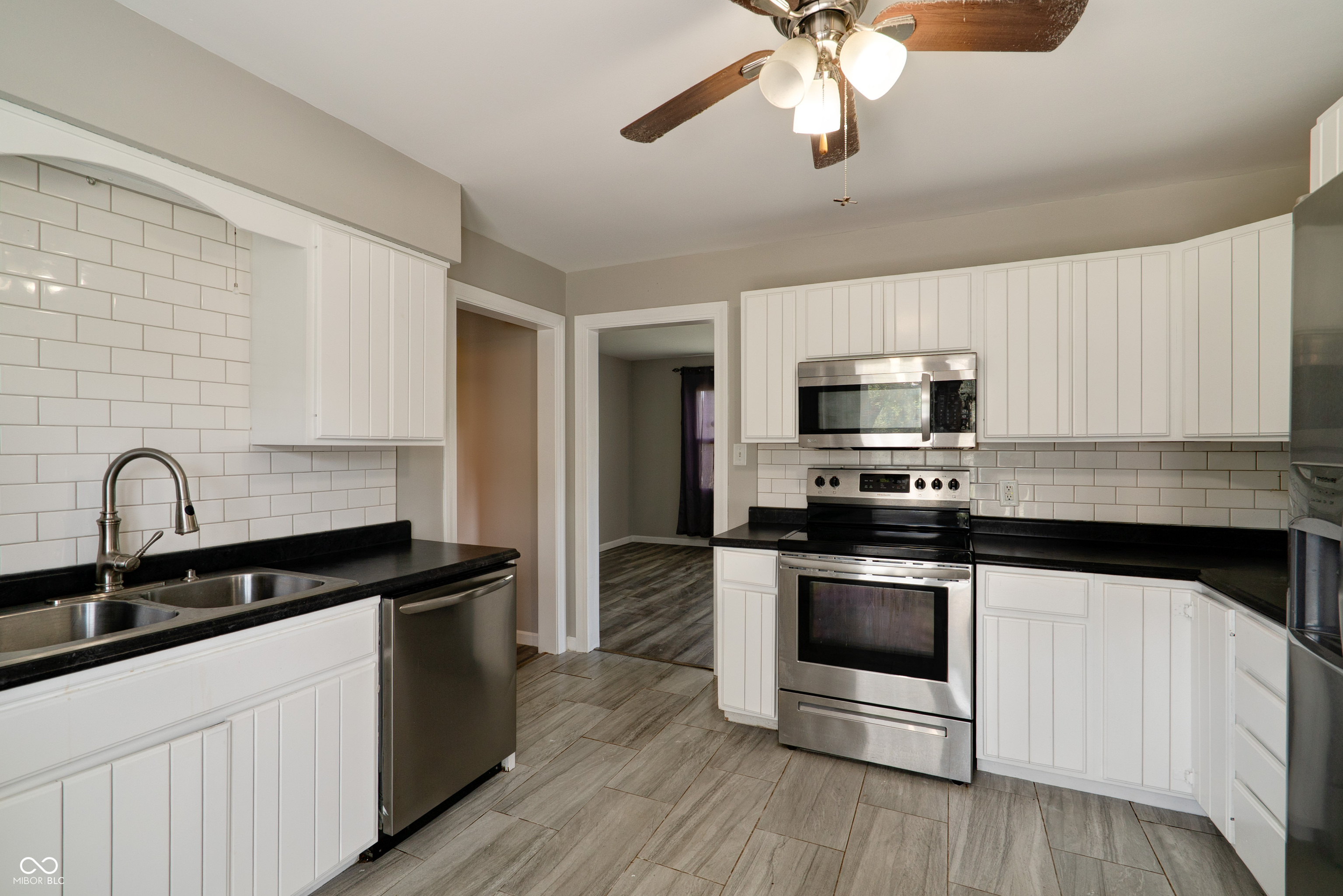 2289 S County Road 1050 E