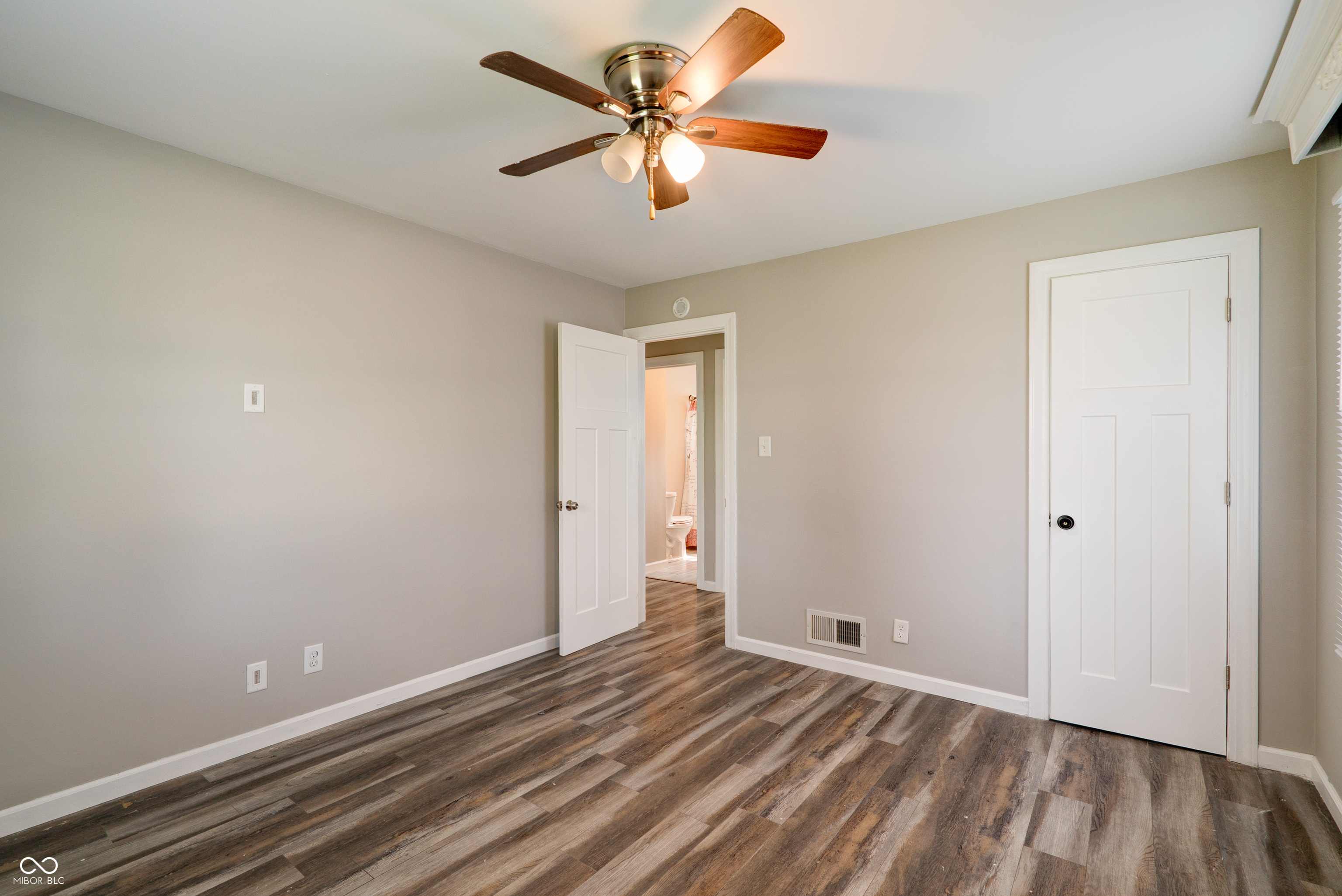2289 S County Road 1050 E