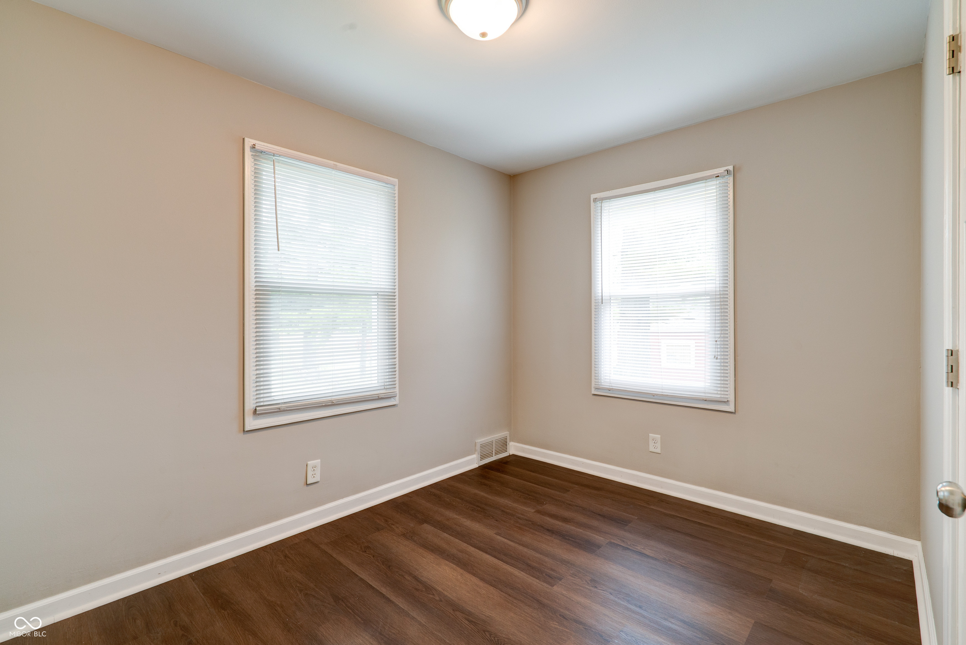 2289 S County Road 1050 E