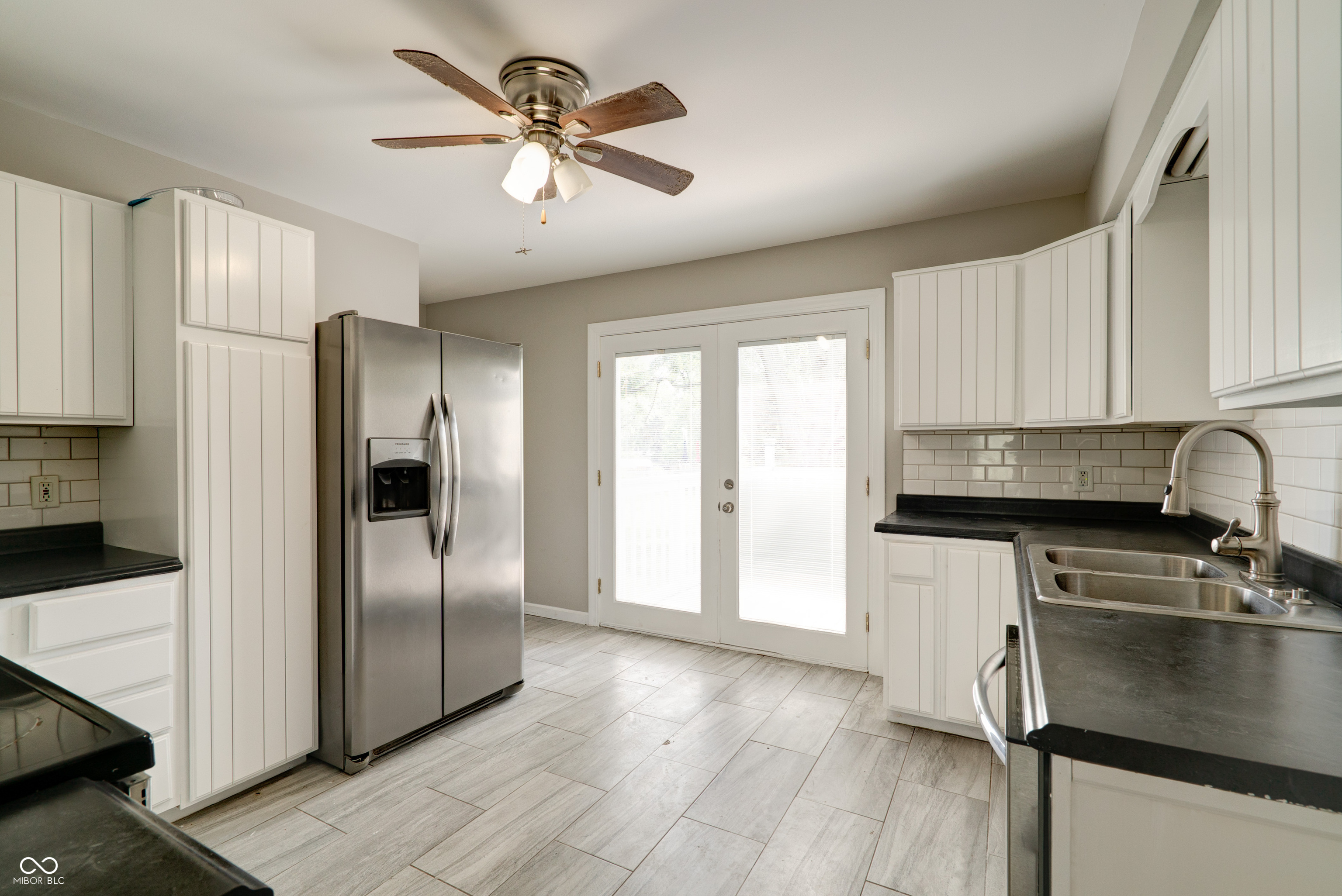 2289 S County Road 1050 E