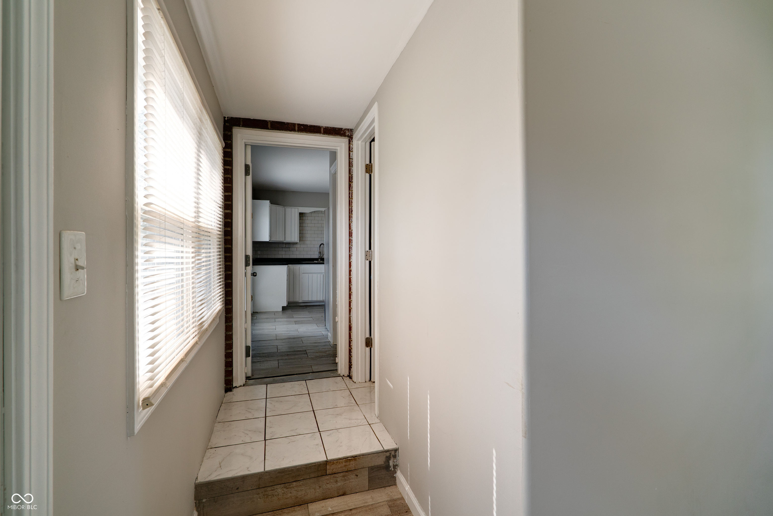 2289 S County Road 1050 E