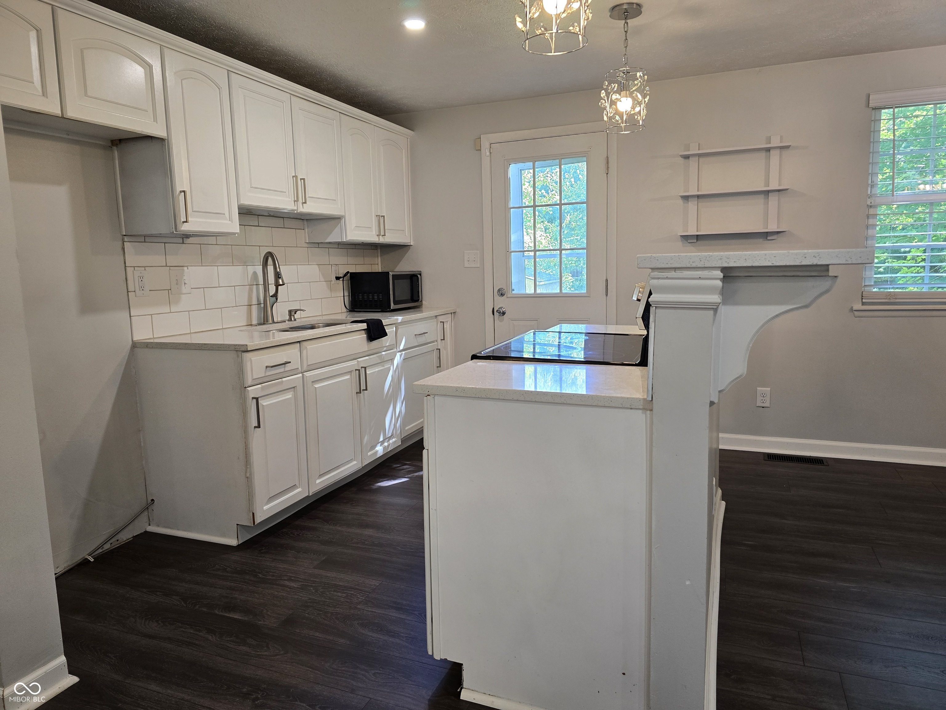 1127 Ridgepointe Drive