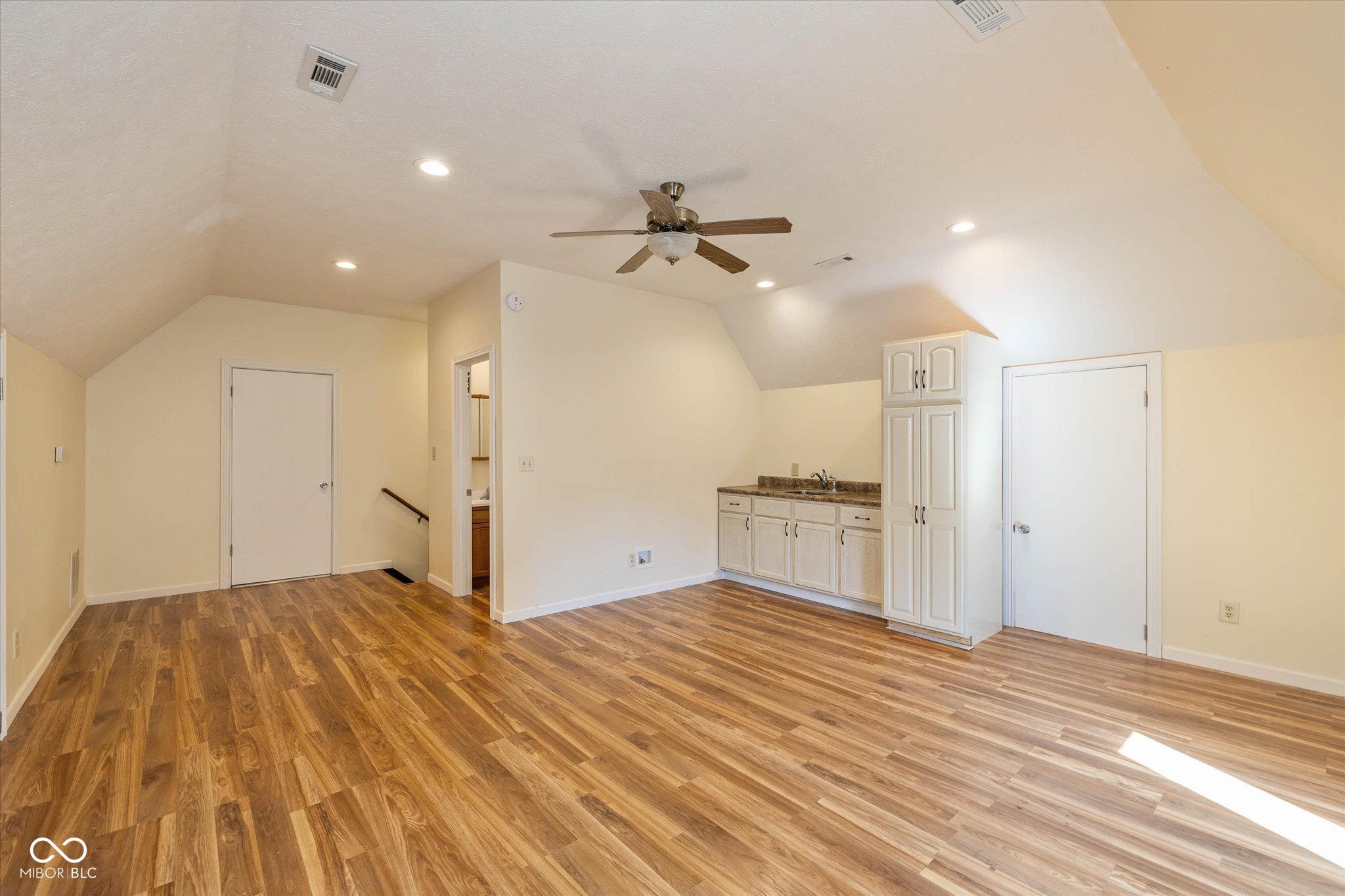 1752 Thistle Court