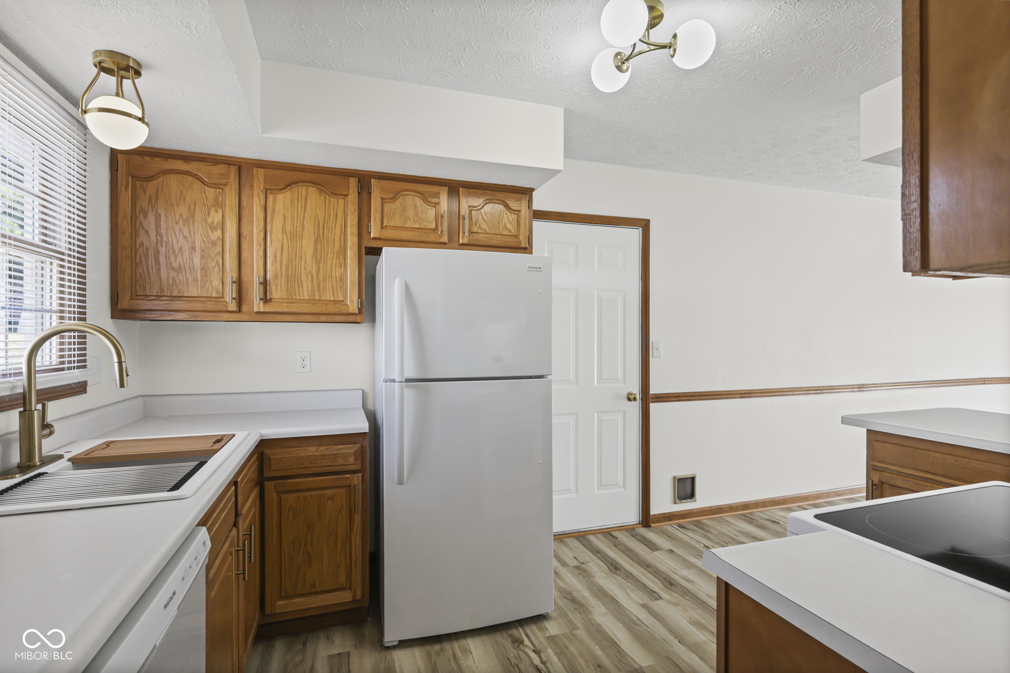 201 Longcastle Drive Unit: APT 1