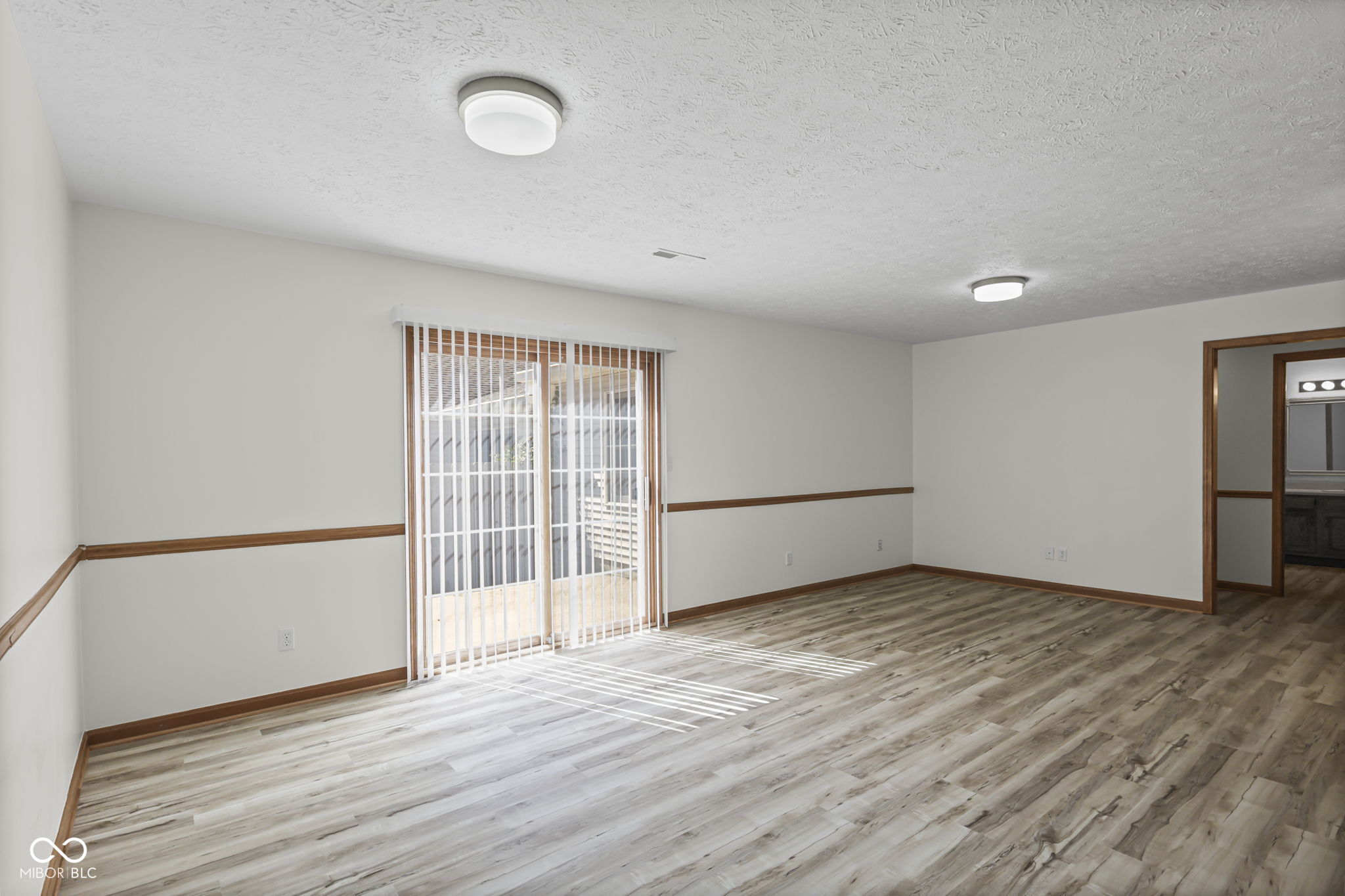 201 Longcastle Drive Unit: APT 1