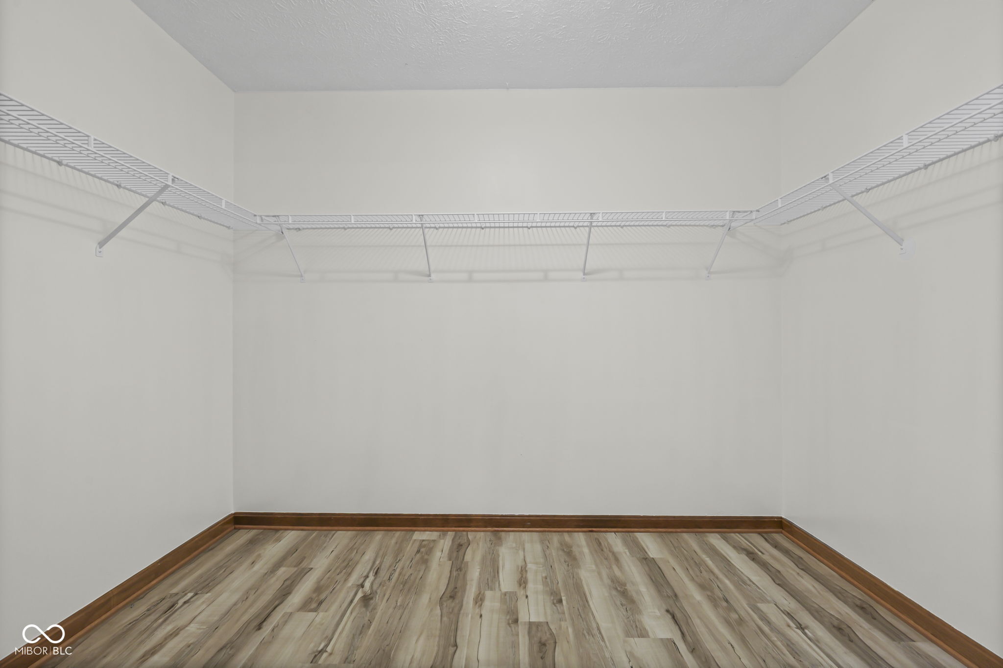 201 Longcastle Drive Unit: APT 1