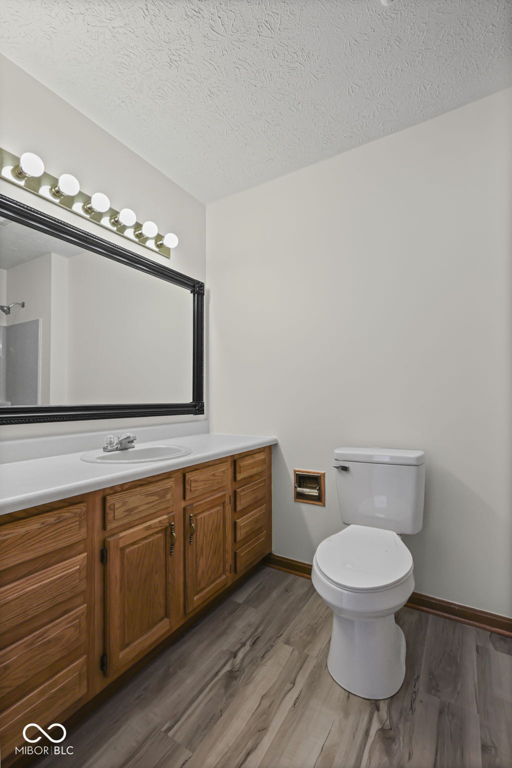 201 Longcastle Drive Unit: APT 1