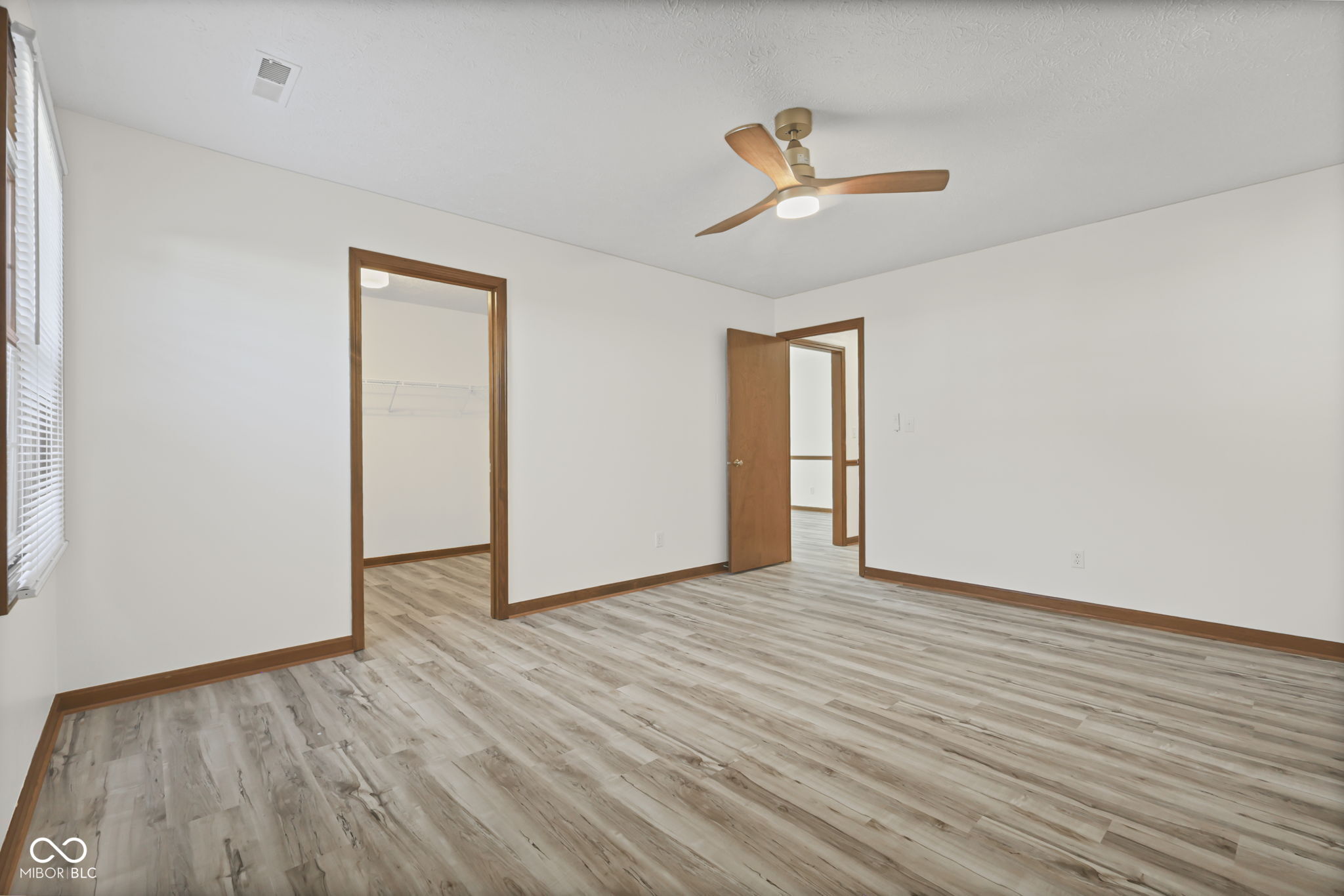 201 Longcastle Drive Unit: APT 1
