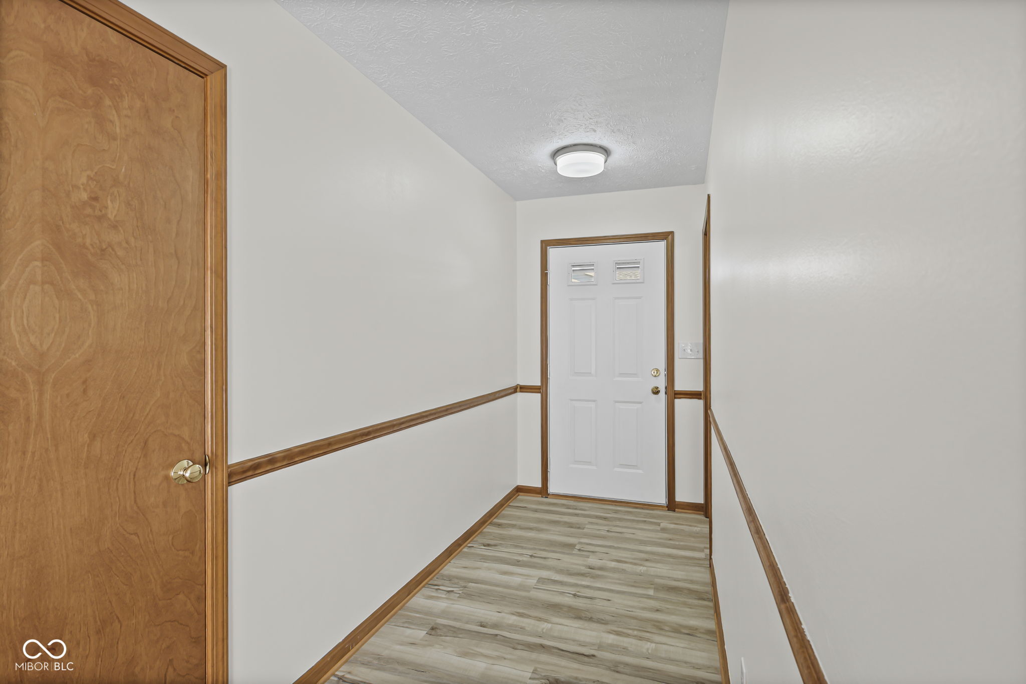201 Longcastle Drive Unit: APT 1