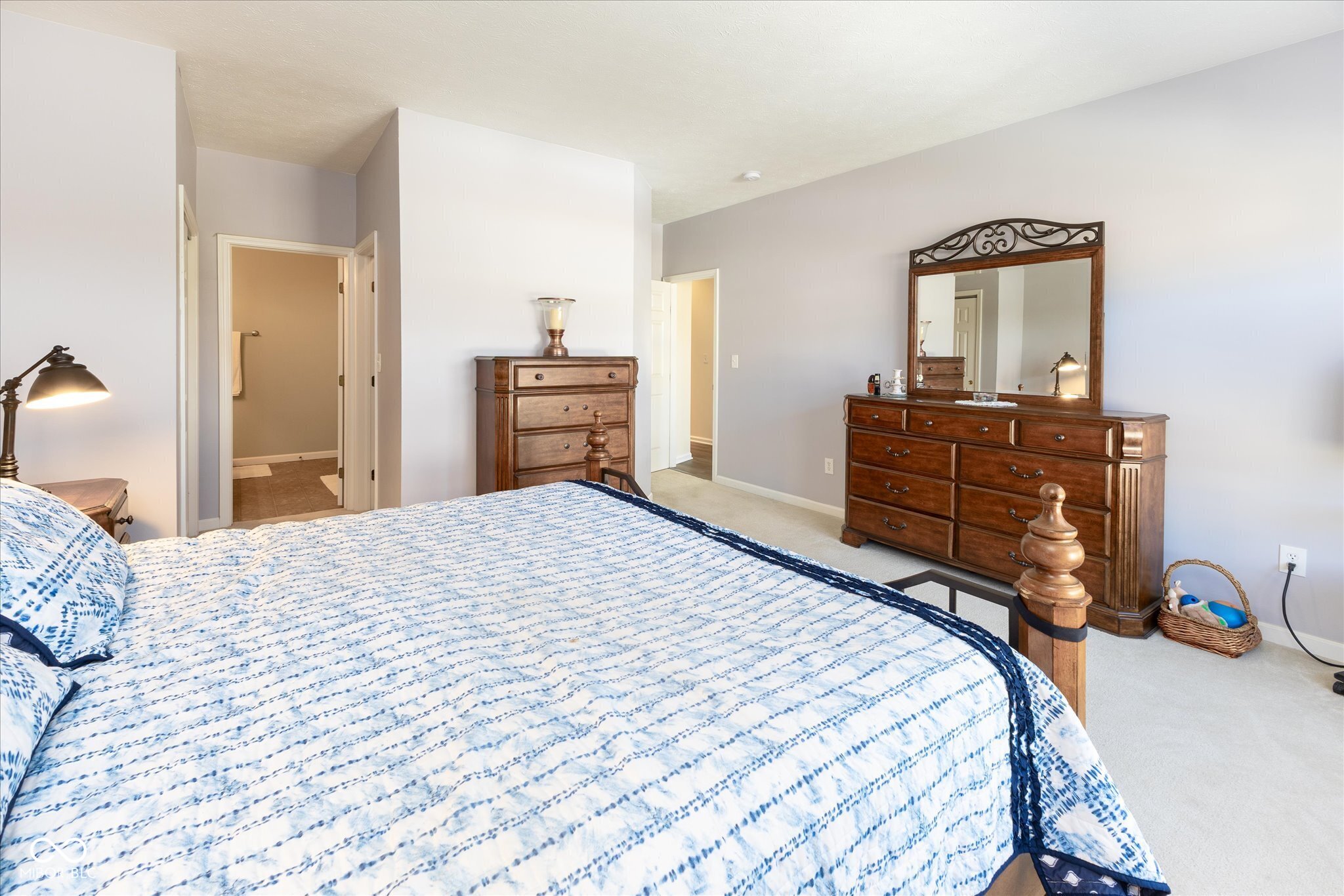 4227 Washington Boulevard