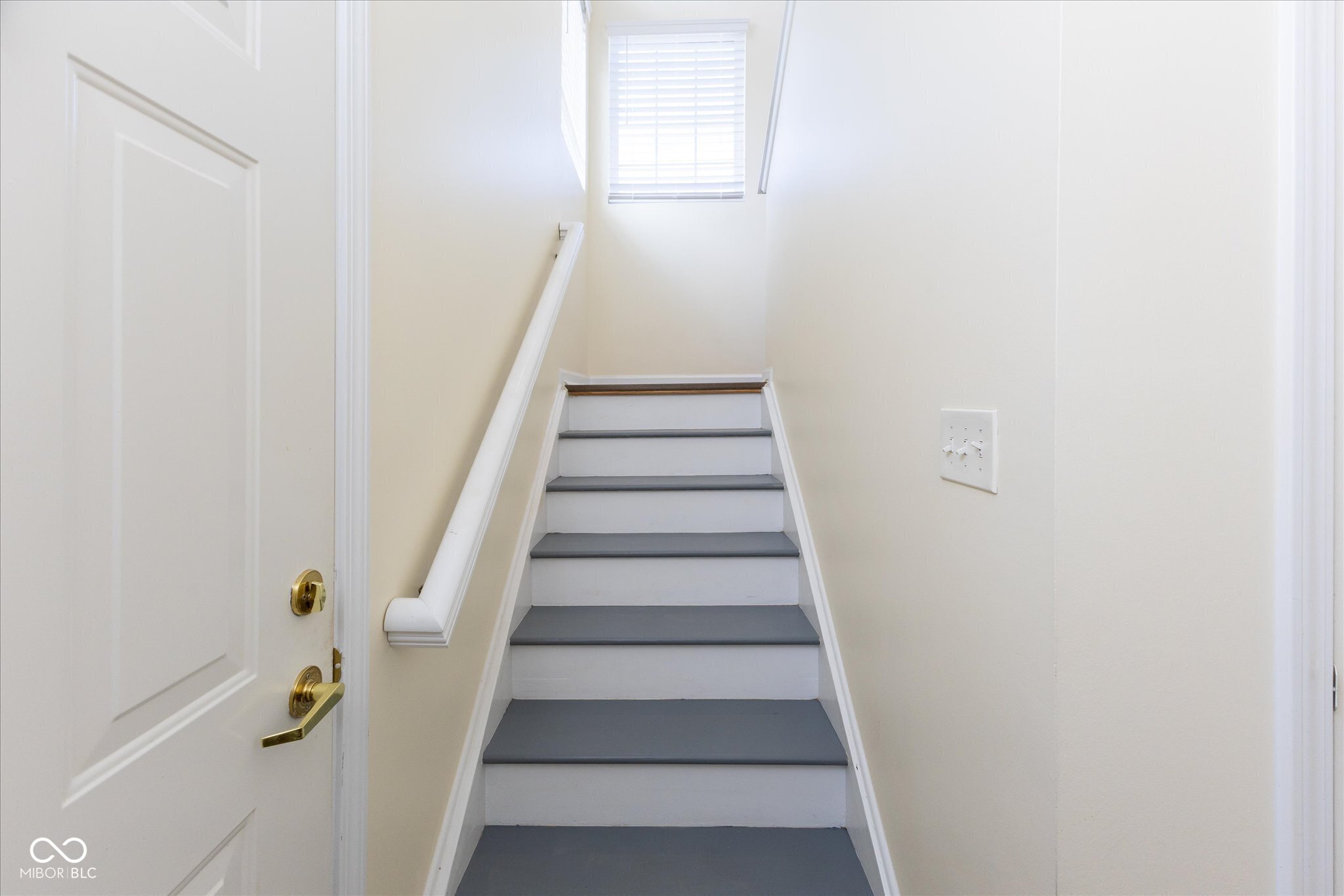 4227 Washington Boulevard