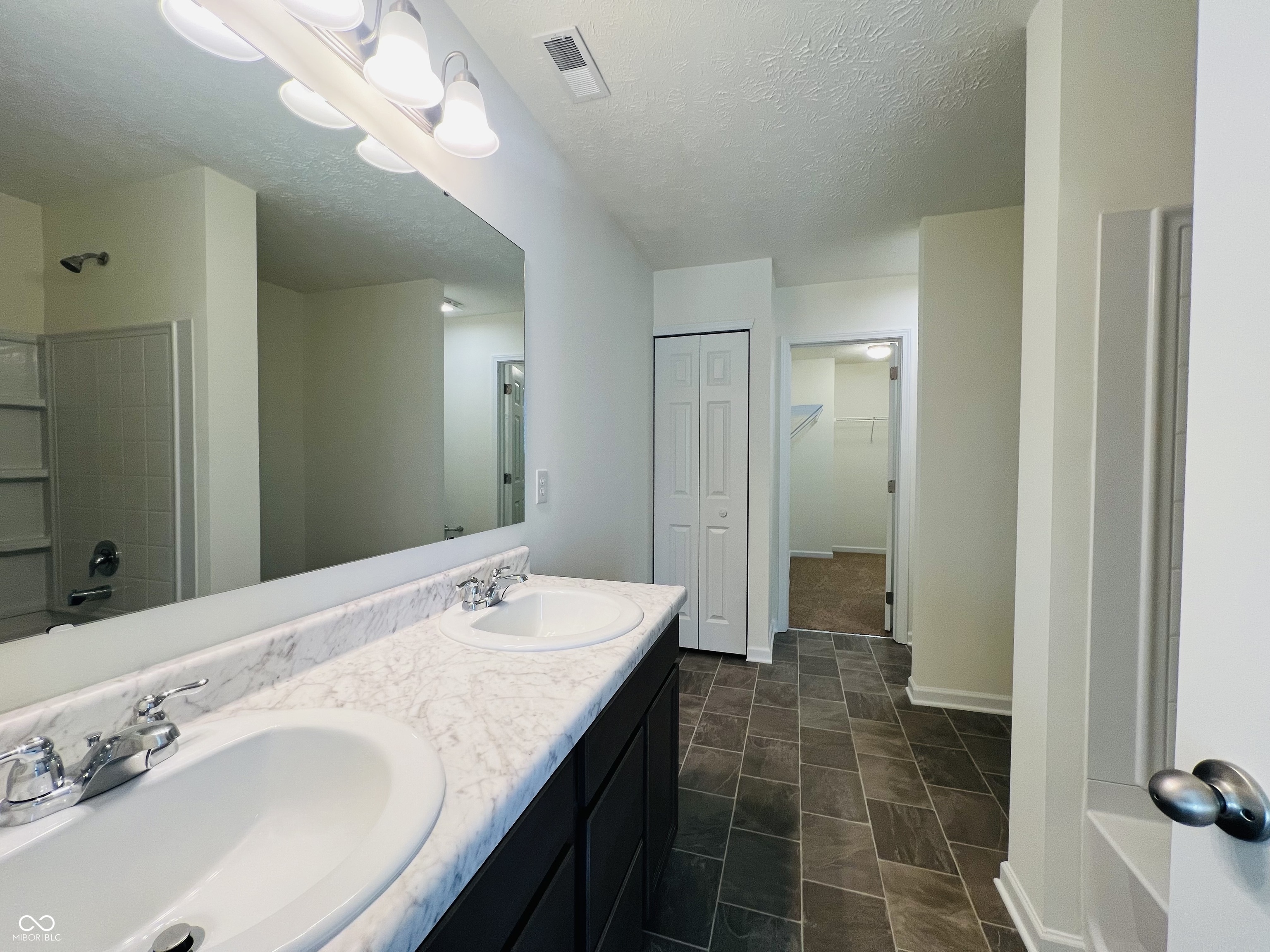 2323 N Liberty Lakes Drive