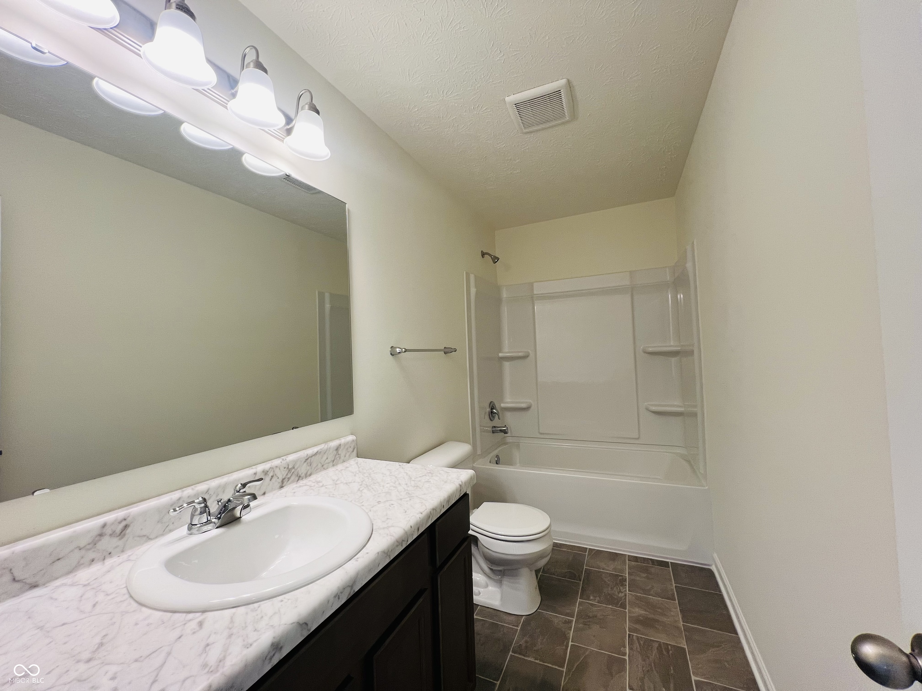 2323 N Liberty Lakes Drive