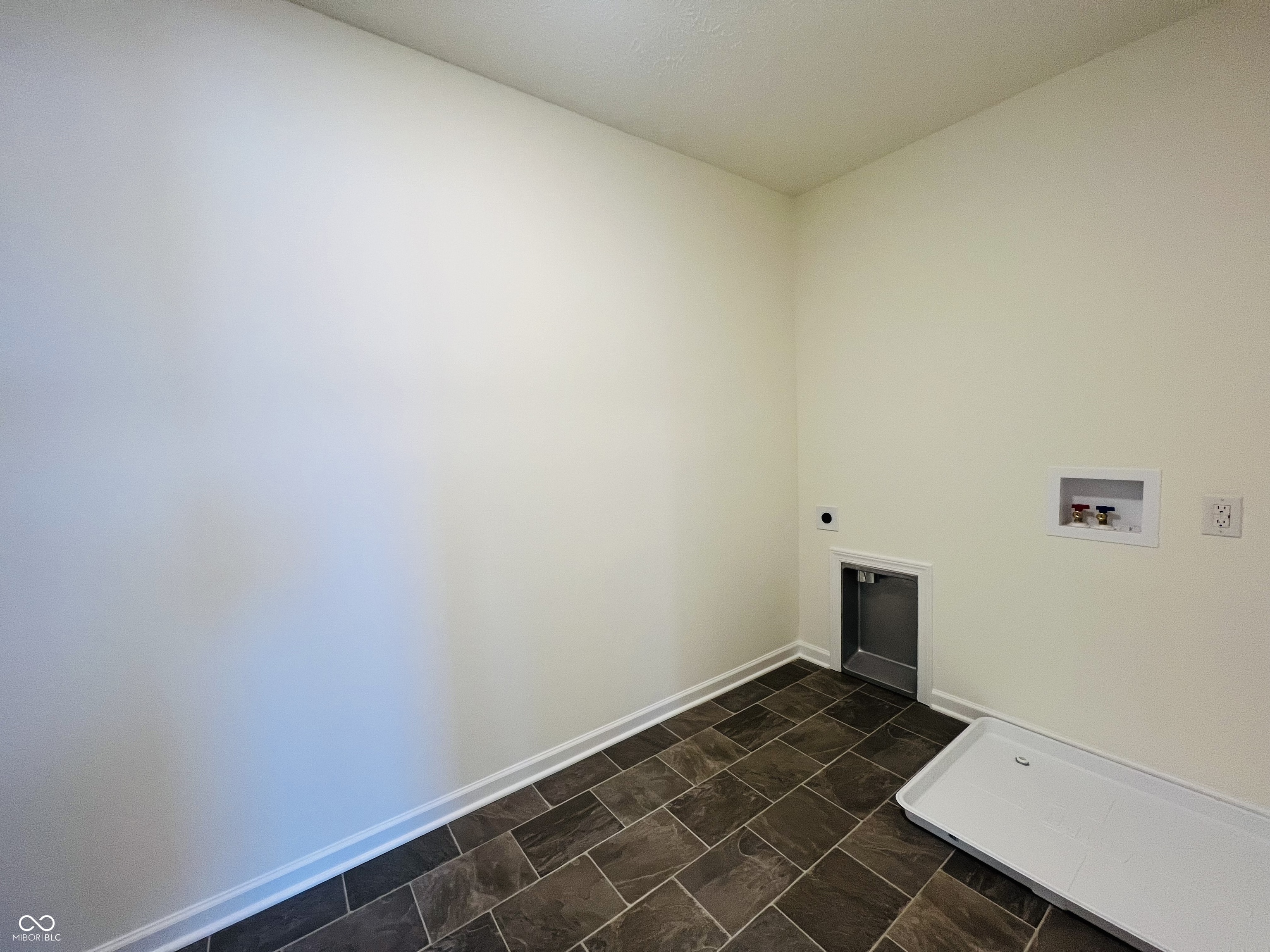 2323 N Liberty Lakes Drive