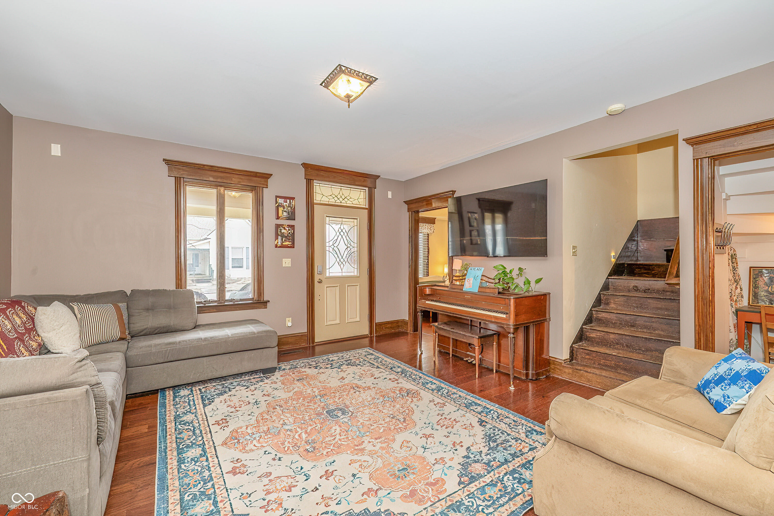 614 W Chicago Street