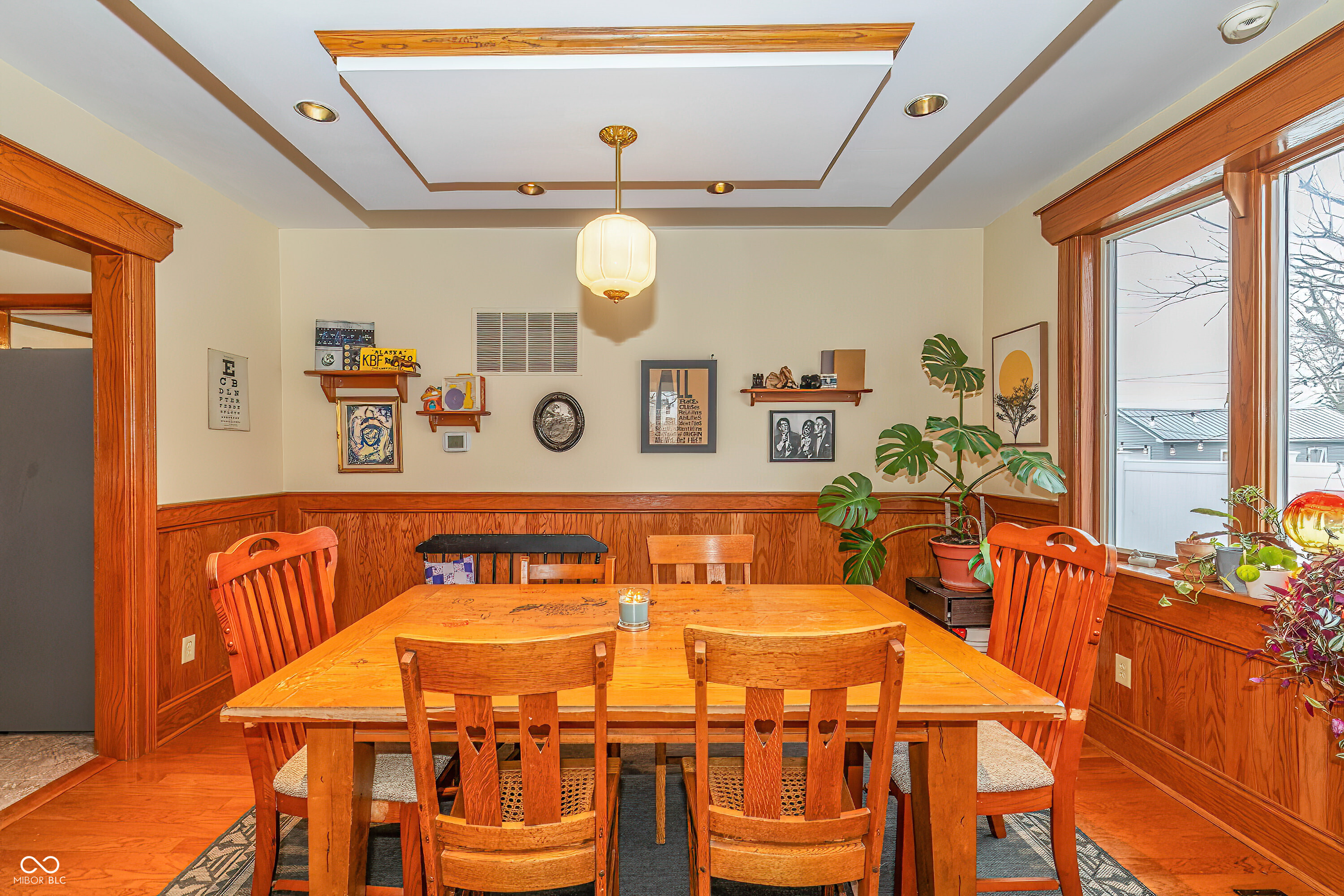 614 W Chicago Street