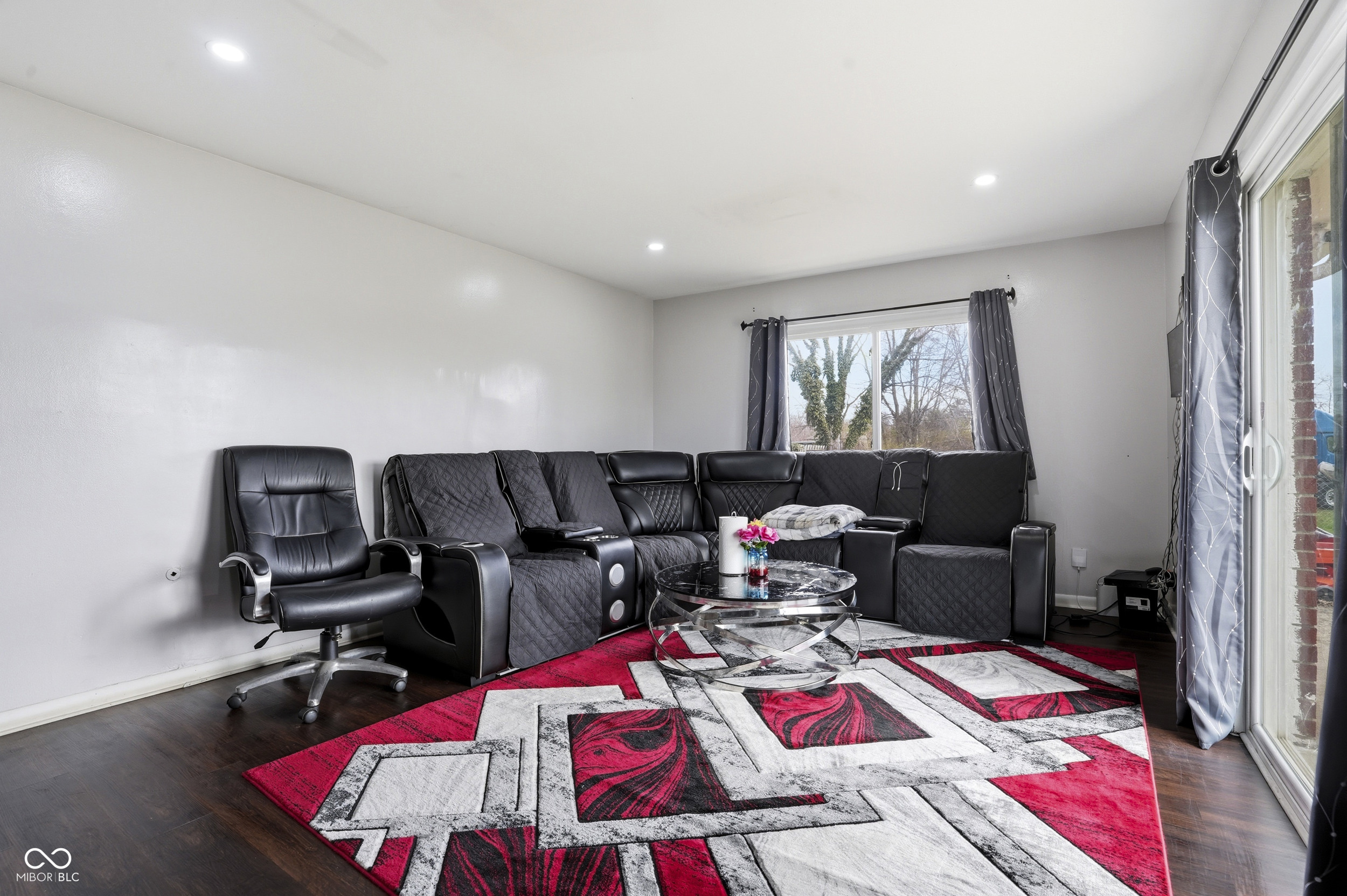 6039 Kentucky Avenue