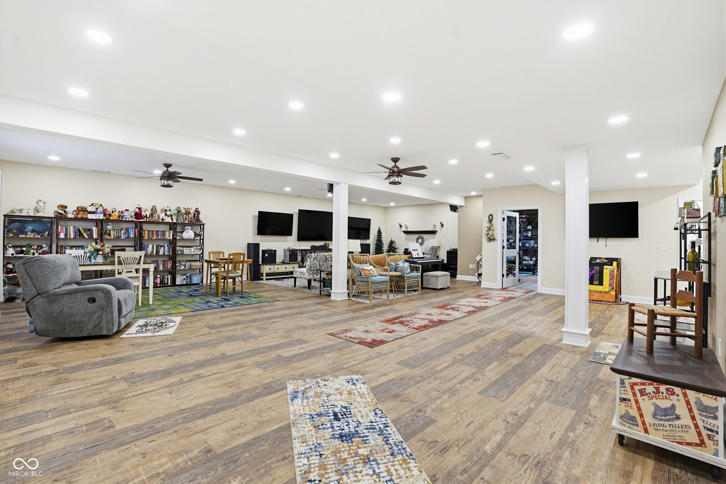 1711 Harris Hawk Court