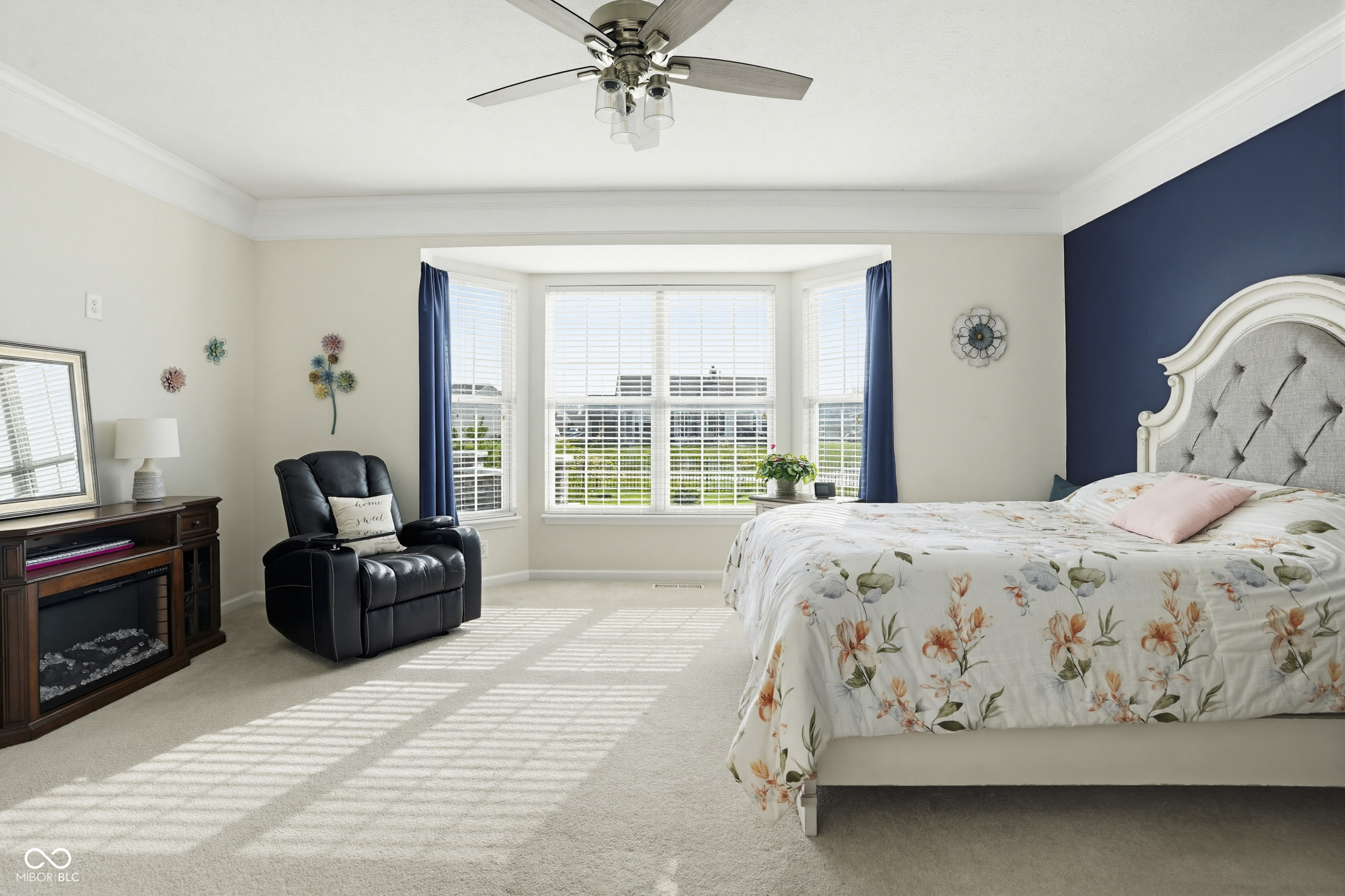 1711 Harris Hawk Court